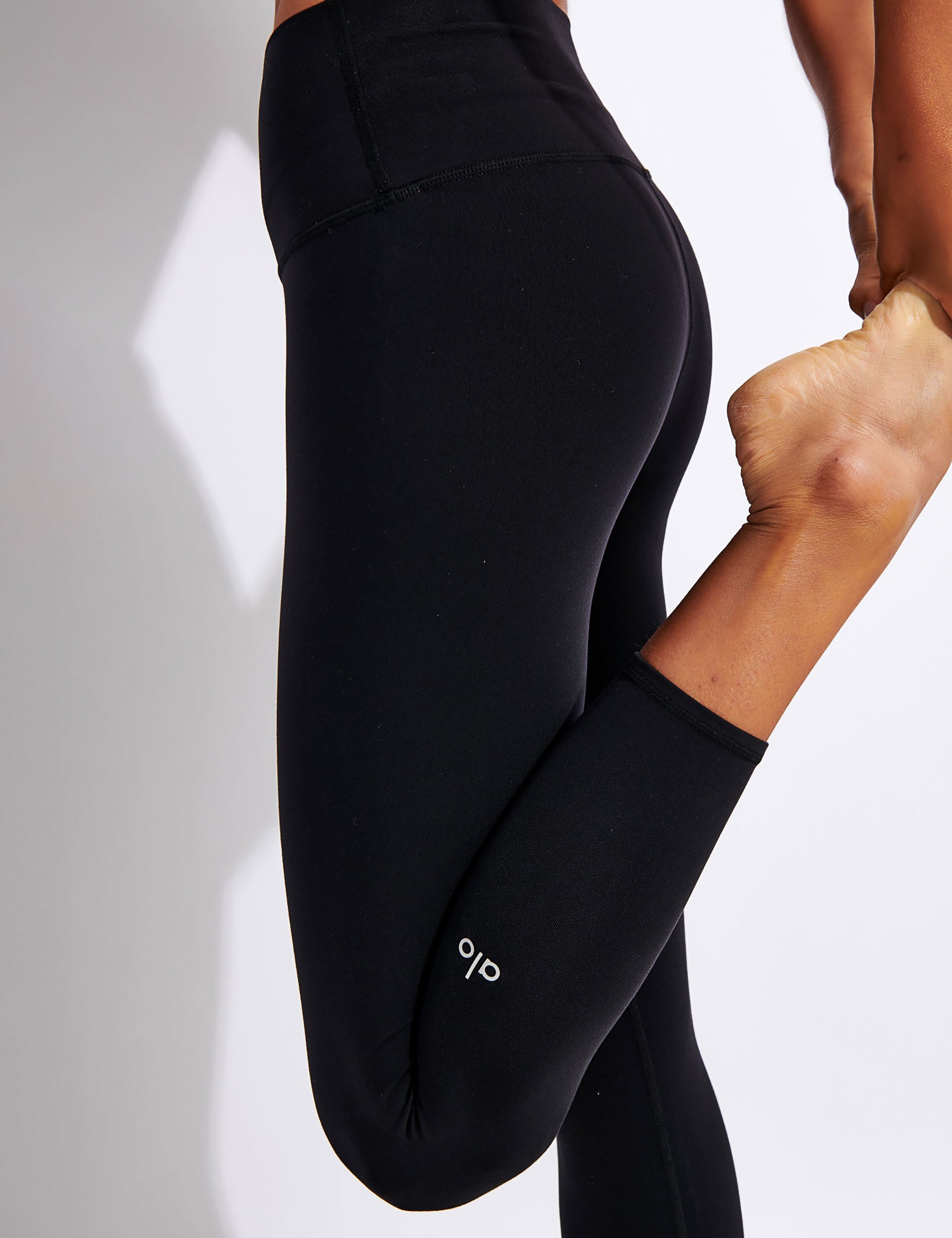 High Waisted Airbrush Capri Leggings - Black - Slimming Workout Pants for Yoga, Running & Gym