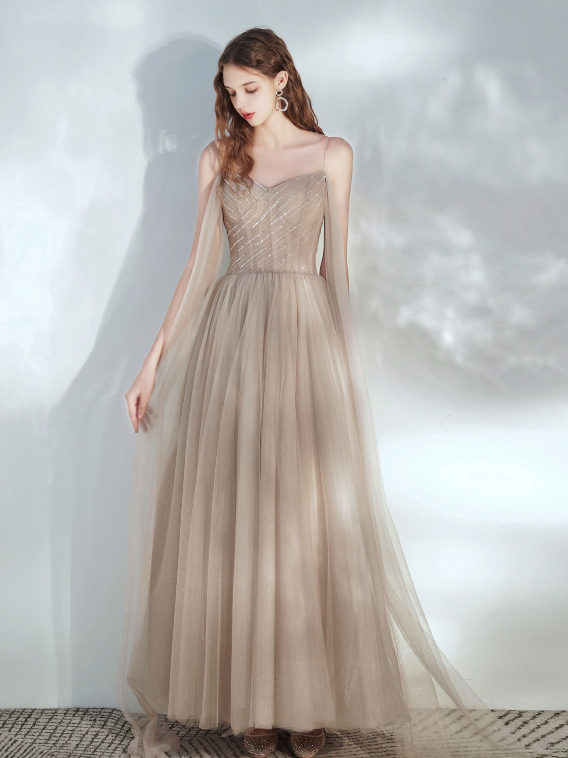 Elegant A-Line Tulle Champagne Long Prom Dress for Women - Formal Evening Gown for Homecoming, Wedding, and Special Occasions