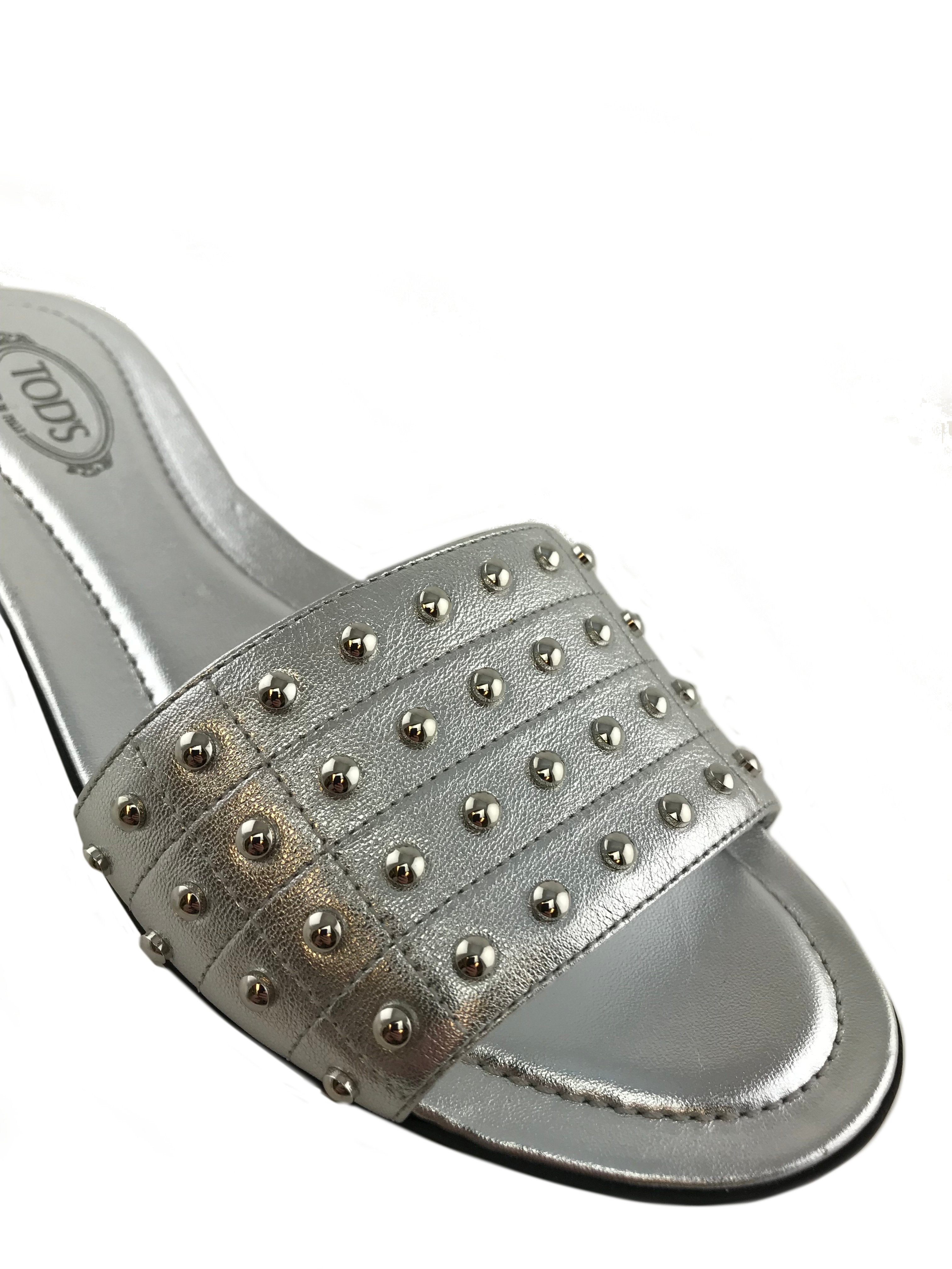 Tod's Studded Leather Slide Sandals Women's Size 7 - Comfortable Summer Fashion Sandals for Beach, Vacation and Casual Outings