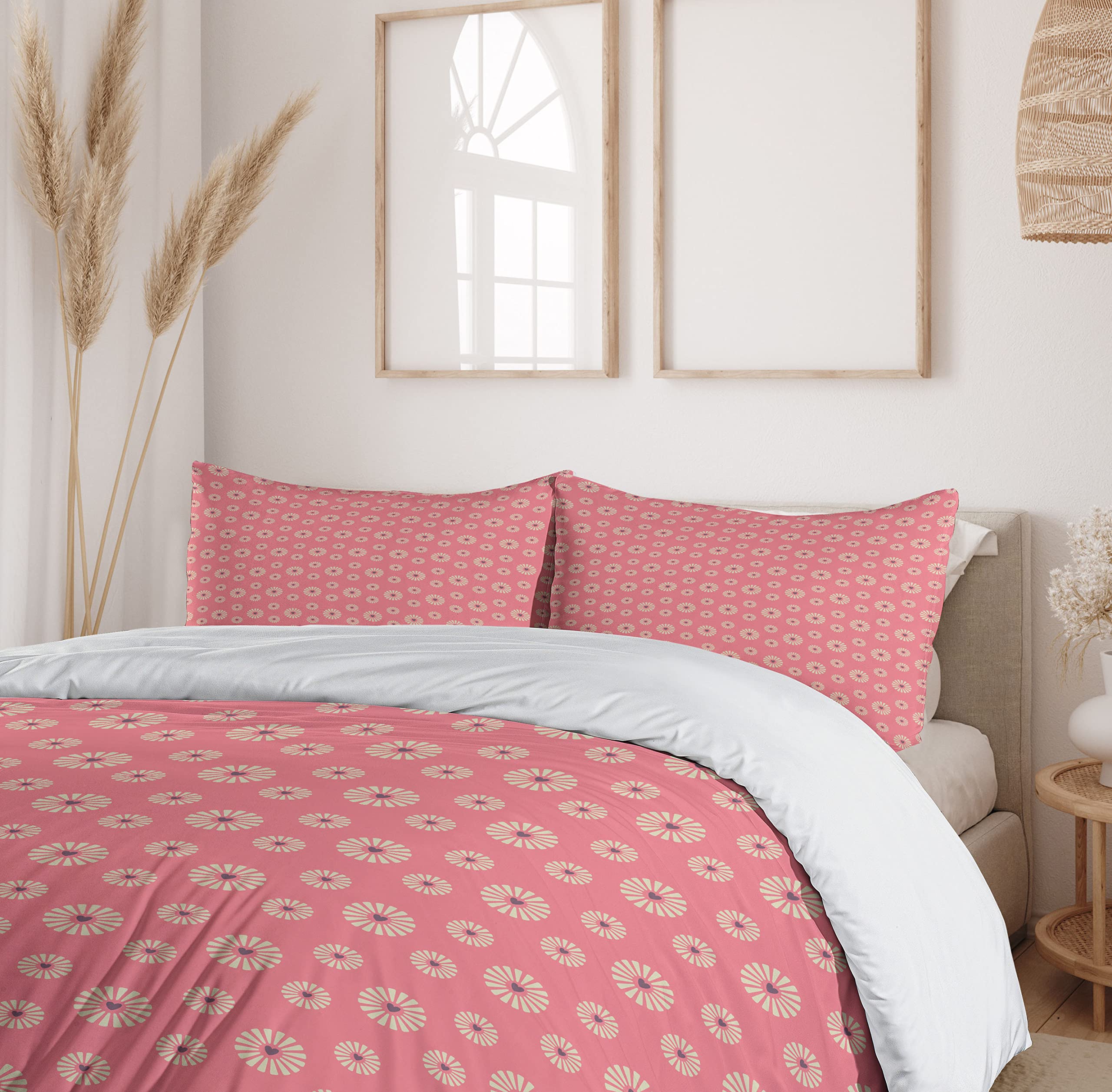 Ambesonne Floral Duvet Cover Set - Romantic Love Theme with Flowers & Hearts, 3-Piece King Size Bedding Set in Pale Yellow & Pink | Perfect for Master Bedroom, Guest Room & Romantic Getaways