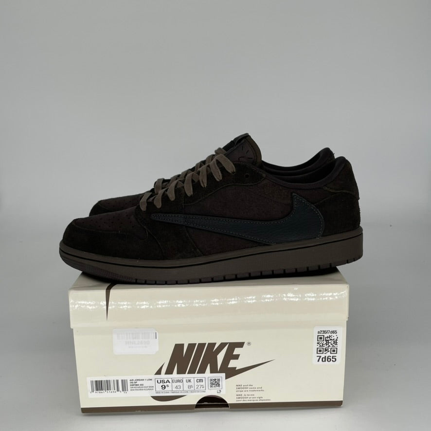Travis Scott x Air Jordan 1 Low OG SP 'Velvet Brown' Sneakers - Men's Size 9.5/Women's 11 (DM7866-200) - Limited Edition Retro Basketball Shoes for Streetwear & Sneaker Collection