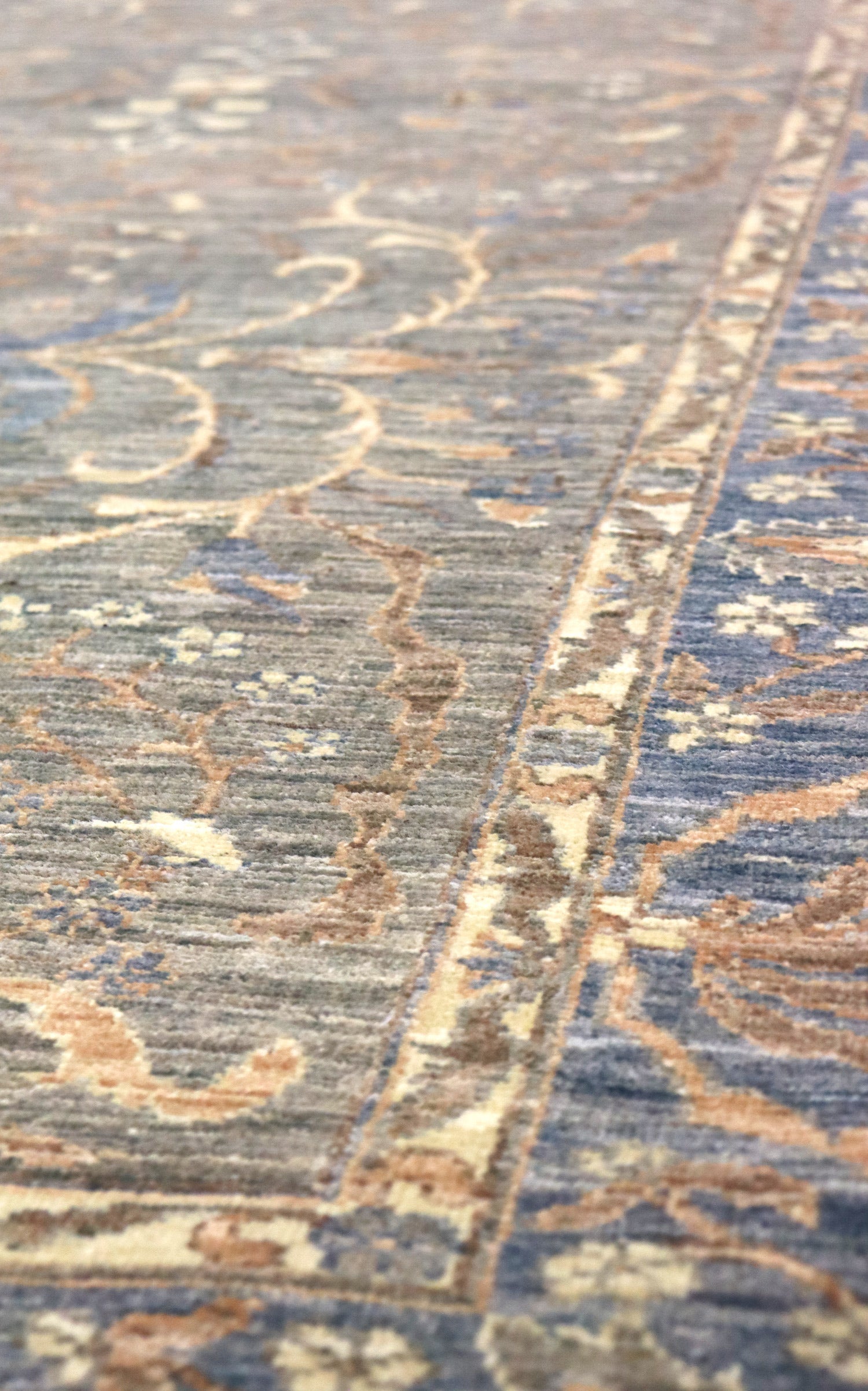 Amristar Handwoven Transitional Rug J67150 - Soft & Durable Area Rug for Living Room, Bedroom, or Office Decor
