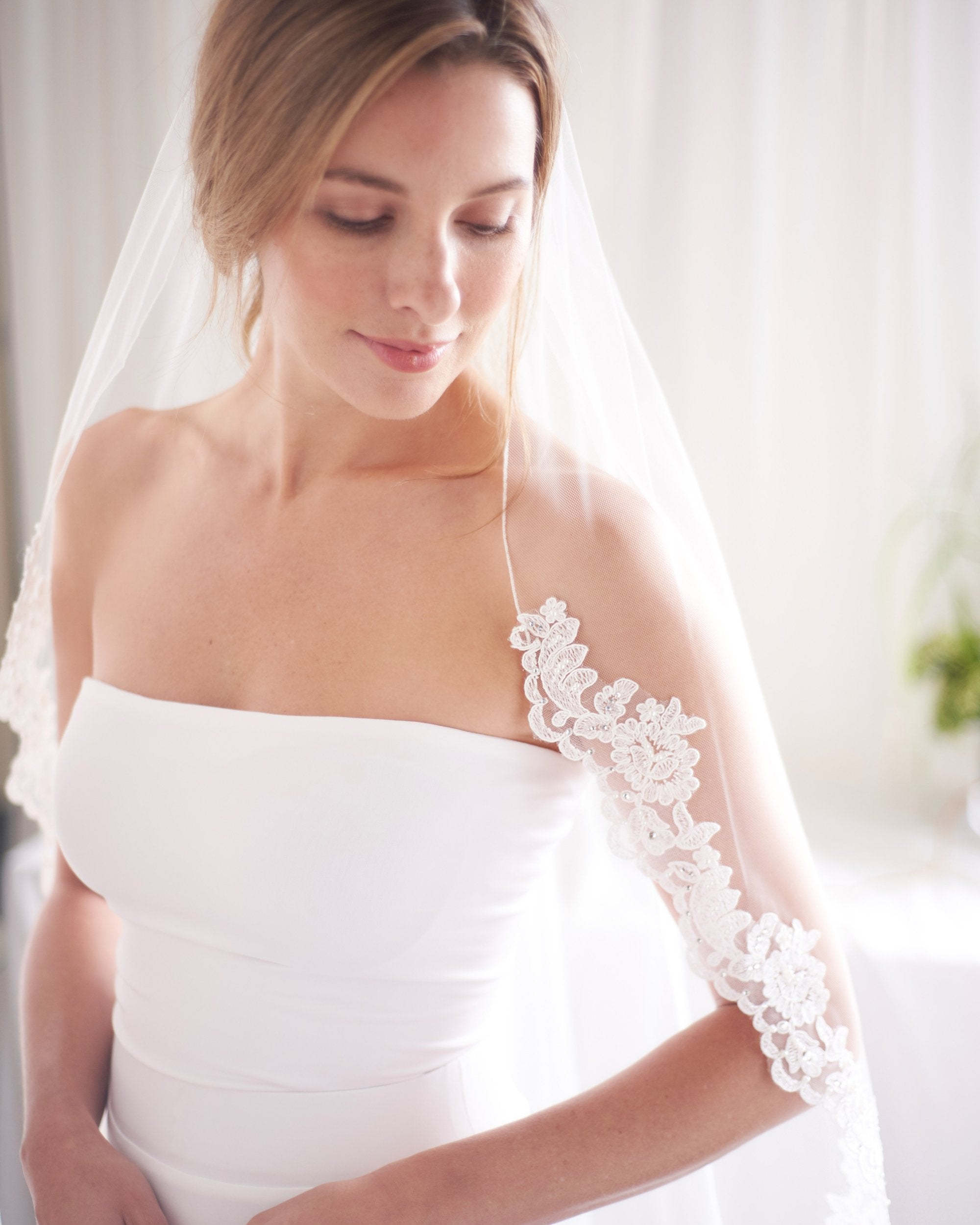 Elegant Sasha Lace Wedding Veil with Beaded Edge - Perfect for Bridal Ceremony, Photoshoot & Special Occasions