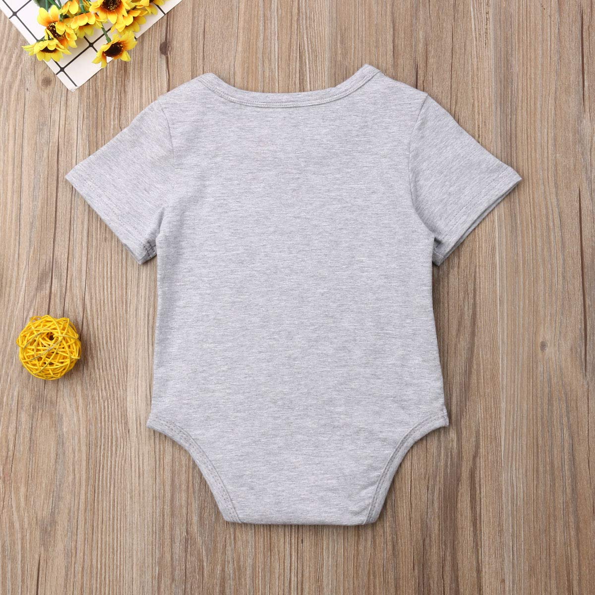 Newborn Baby Boy 'Love My Momma' Short Sleeve Bodysuit Romper - Soft Summer One-Piece Outfit for 0-3 Months | Perfect for Family Photos, Playdates & Special Occasions