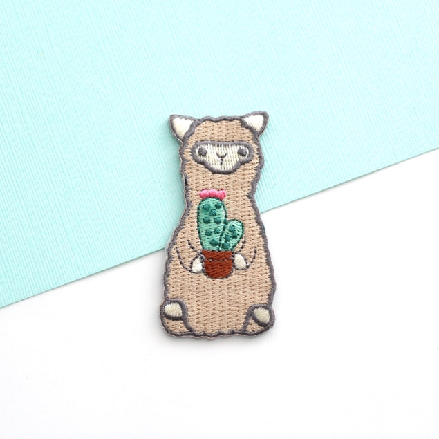 Cactus Alpaca Llama Embroidered Iron On Patch - DIY Sewing Applique for Jackets, Bags, Hats & Backpacks - Fun Decorative Patches for Clothing & Accessories
