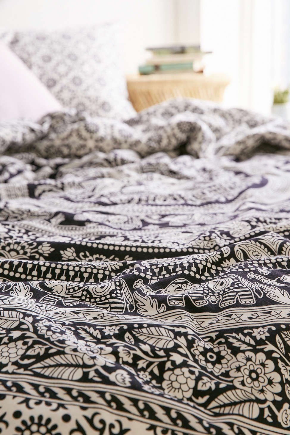 Premium Marusthali Duvet Cover Set - All Season King Size Bedding (80