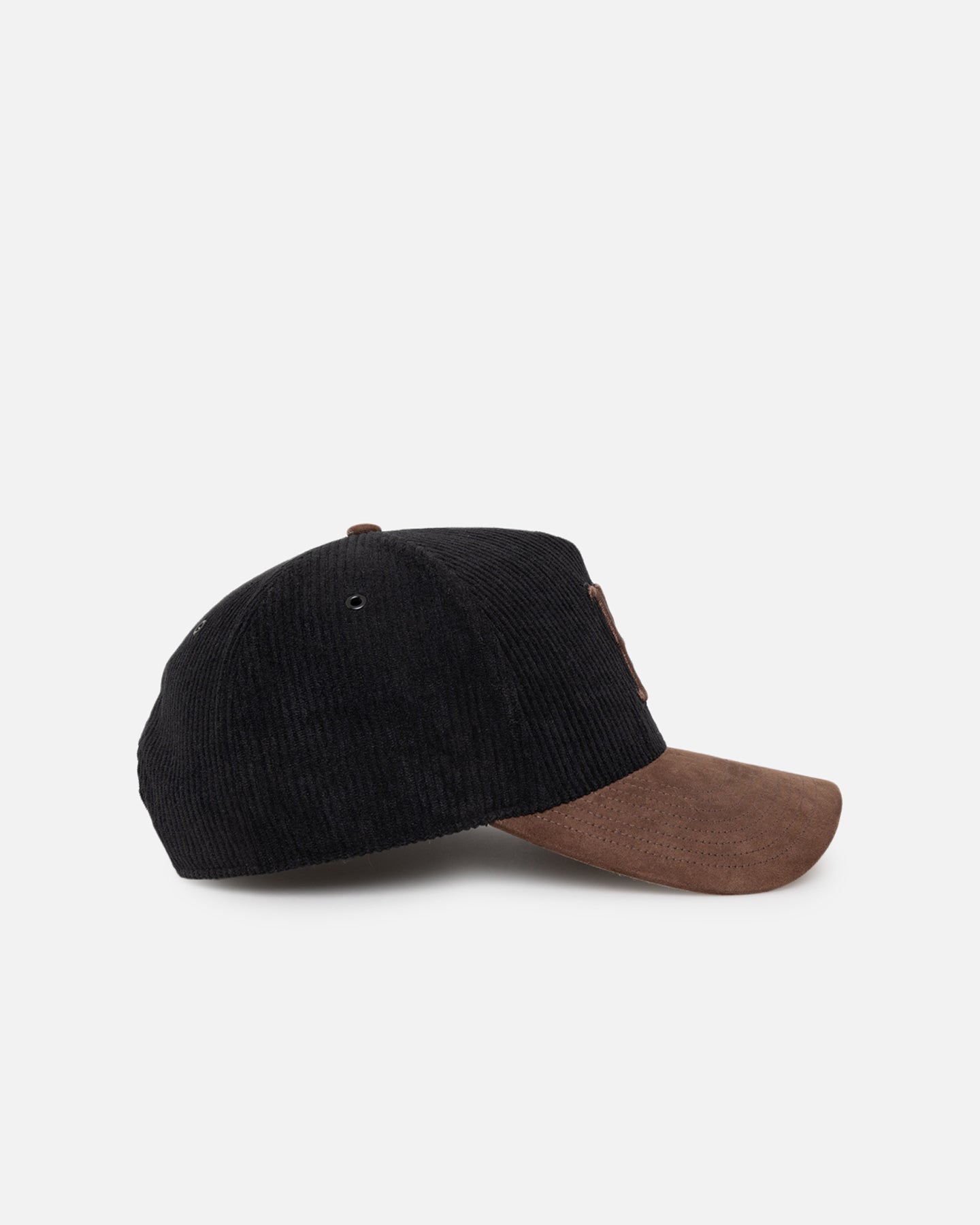 47 Brand Boston Red Sox 'Black Barren' 47 Offside DT Snapback Hat - Adjustable Black Baseball Cap for Men & Women - Perfect for Sports Fans, Casual Wear & Gift Giving