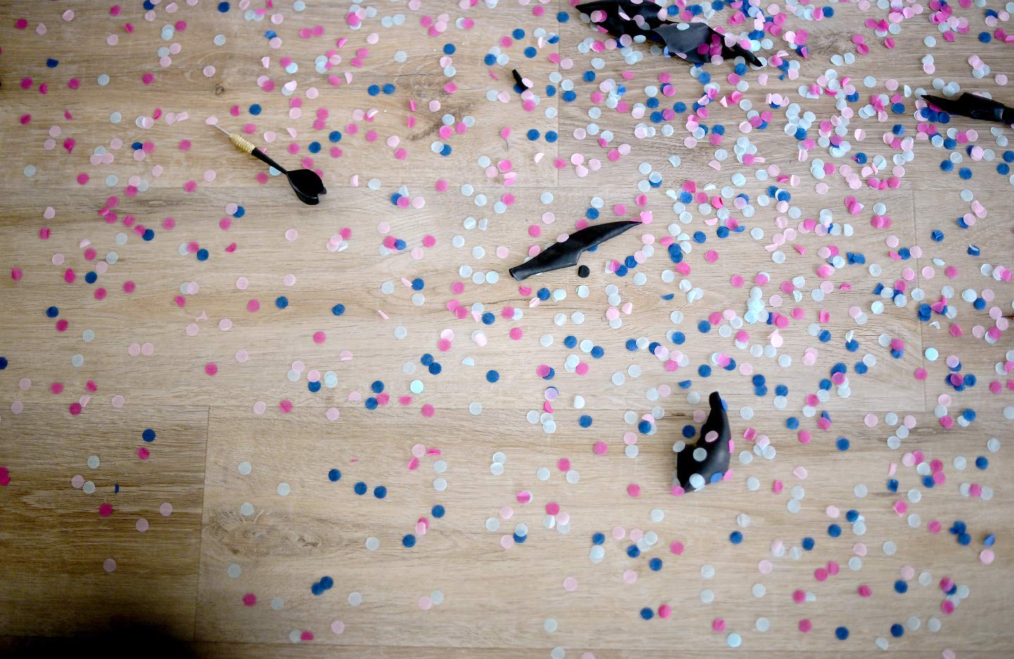 Gender Reveal Party Supplies Kit - Balloon Dart Game with Color Powder for Baby Shower, Gender Reveal Events & Celebrations - Fun & Exciting Gender Prediction Game for Parents-to-Be