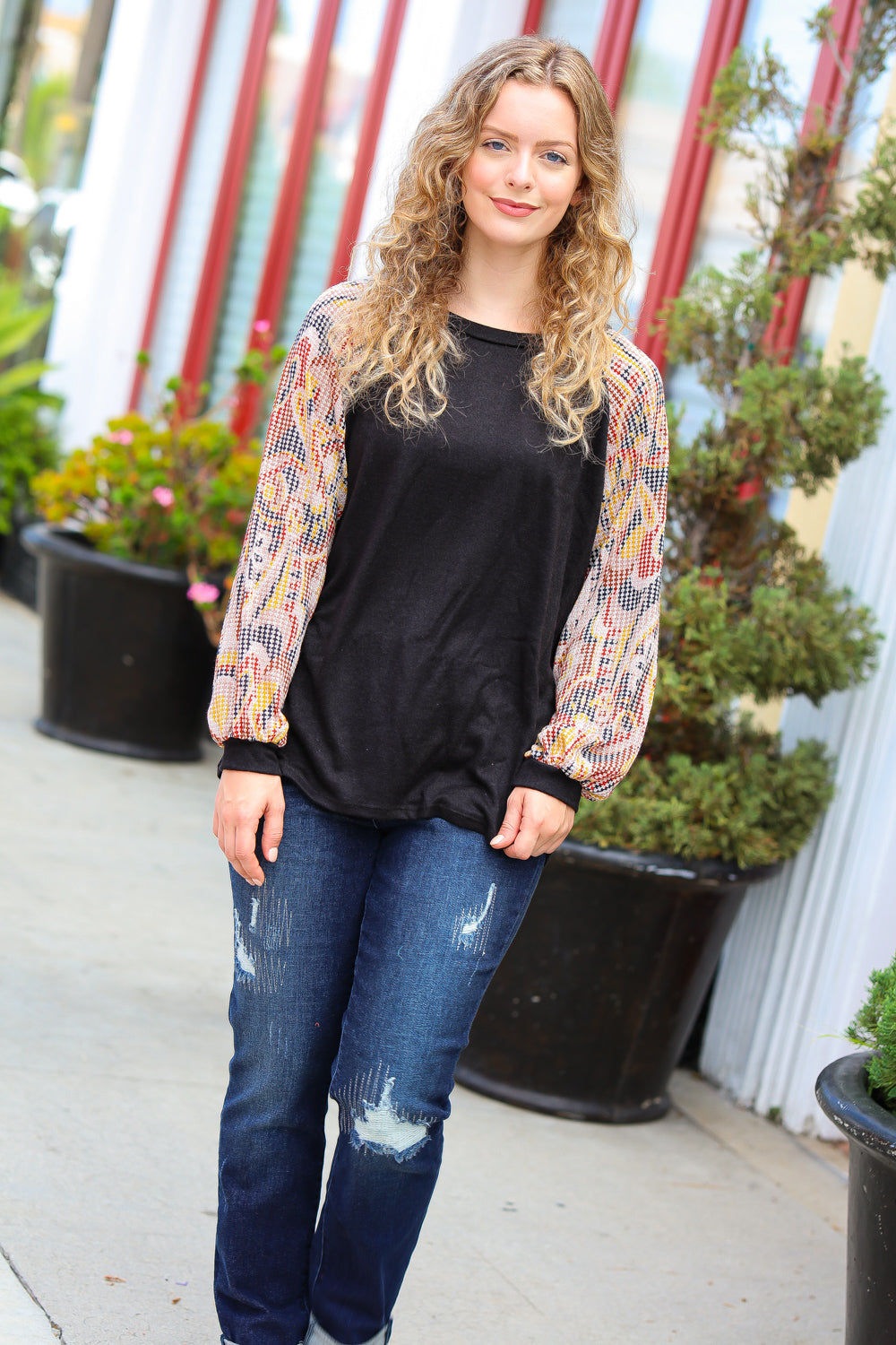 Stylish Black Abstract Print Textured Bubble Sleeve Top for Women | Trendy Blouse for Party, Date Night & Casual Outfits | Fashionable Long Sleeve Shirt for Fall & Winter
