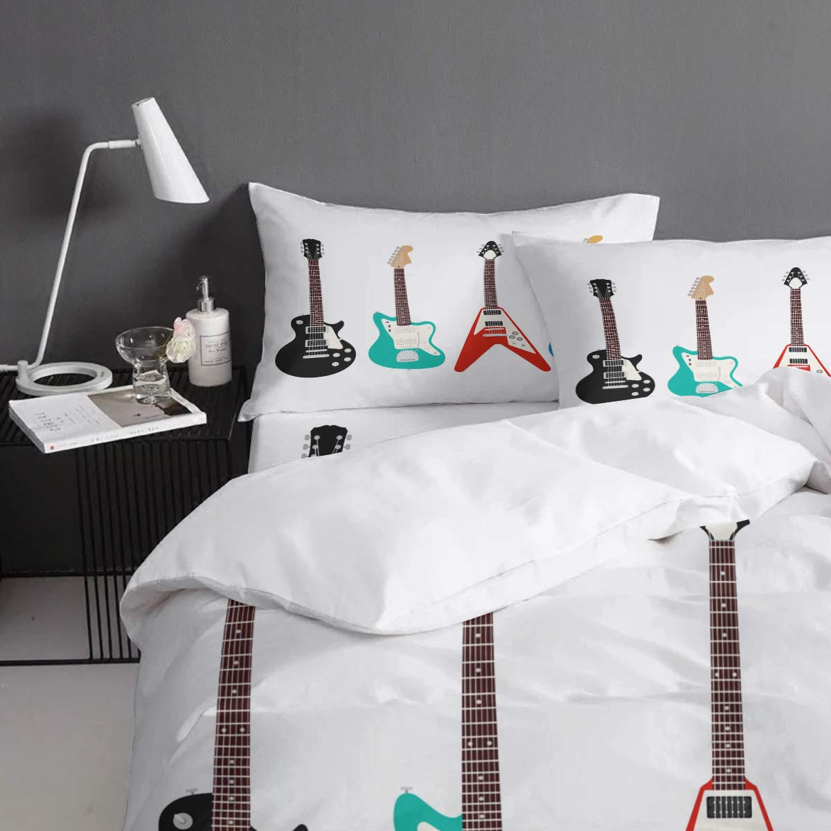 4-Piece Guitar Bass Music Duvet Cover Set - Soft & Comfortable Bedding for Kids & Adults, Includes 1 Duvet Cover, 1 Flat Sheet & 2 Pillowcases (Twin Size) - Perfect for Music Lovers' Bedrooms, Dorm Rooms & Gift Giving