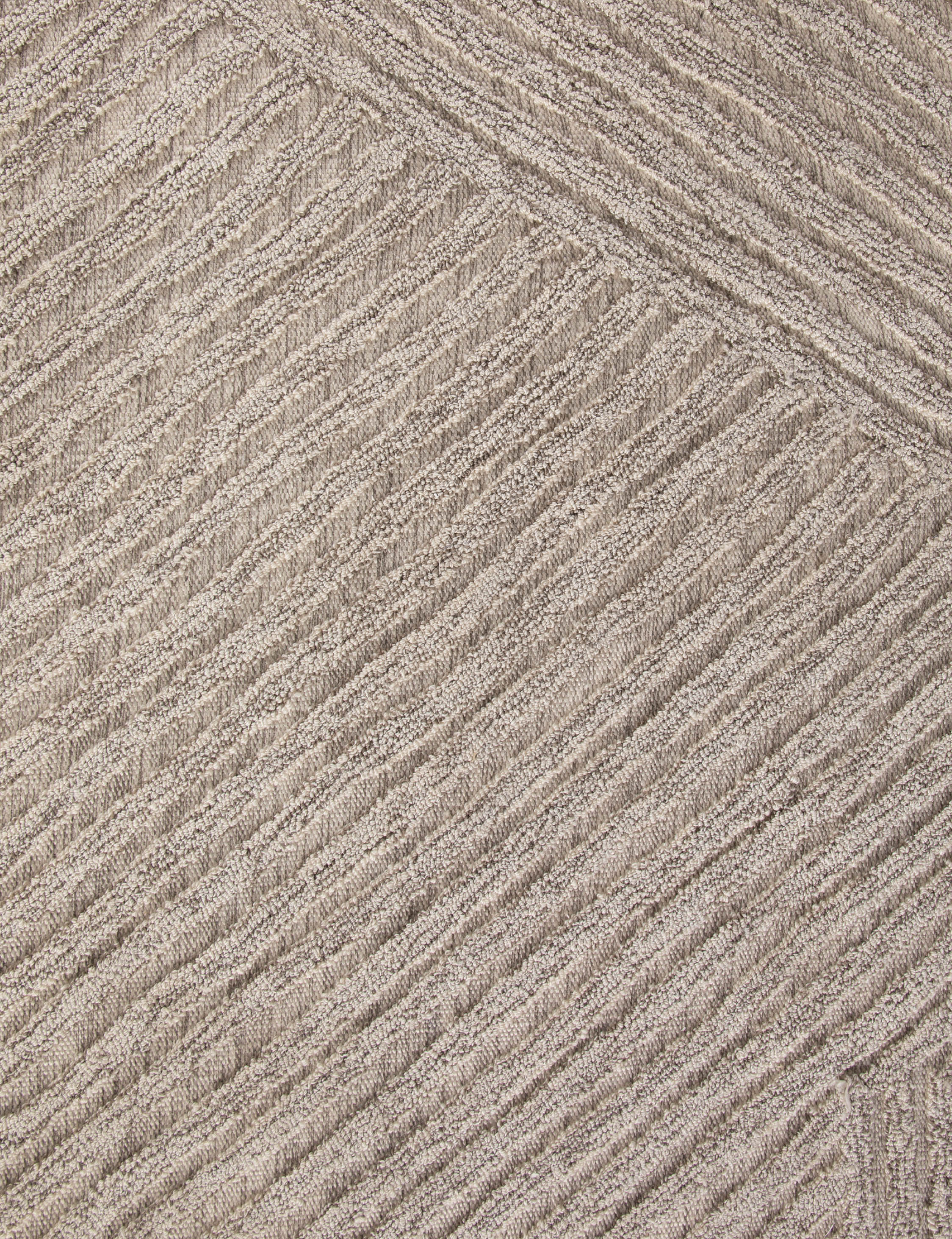 Durable Indoor Outdoor Rug - Waterproof & Fade Resistant - Perfect for Patio, Deck, Porch, and Living Room - Easy to Clean & Maintain