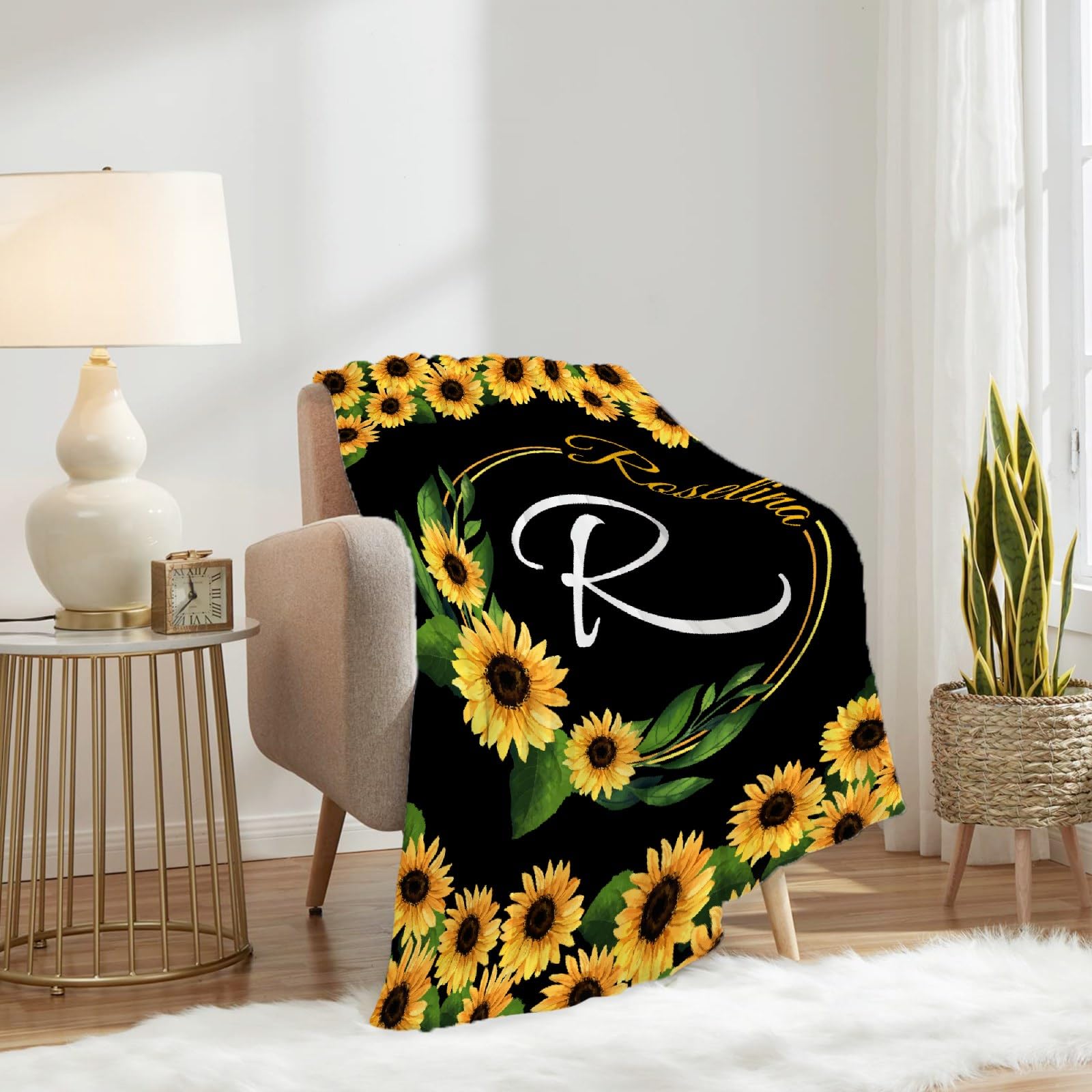 Personalized Baby Blankets for Girls & Boys - Custom Name Baby Blanket, Soft Plush Fleece Throw with Sunflower Design - Cozy Newborn Gift for Baby Showers, Birthdays & Family Keepsakes