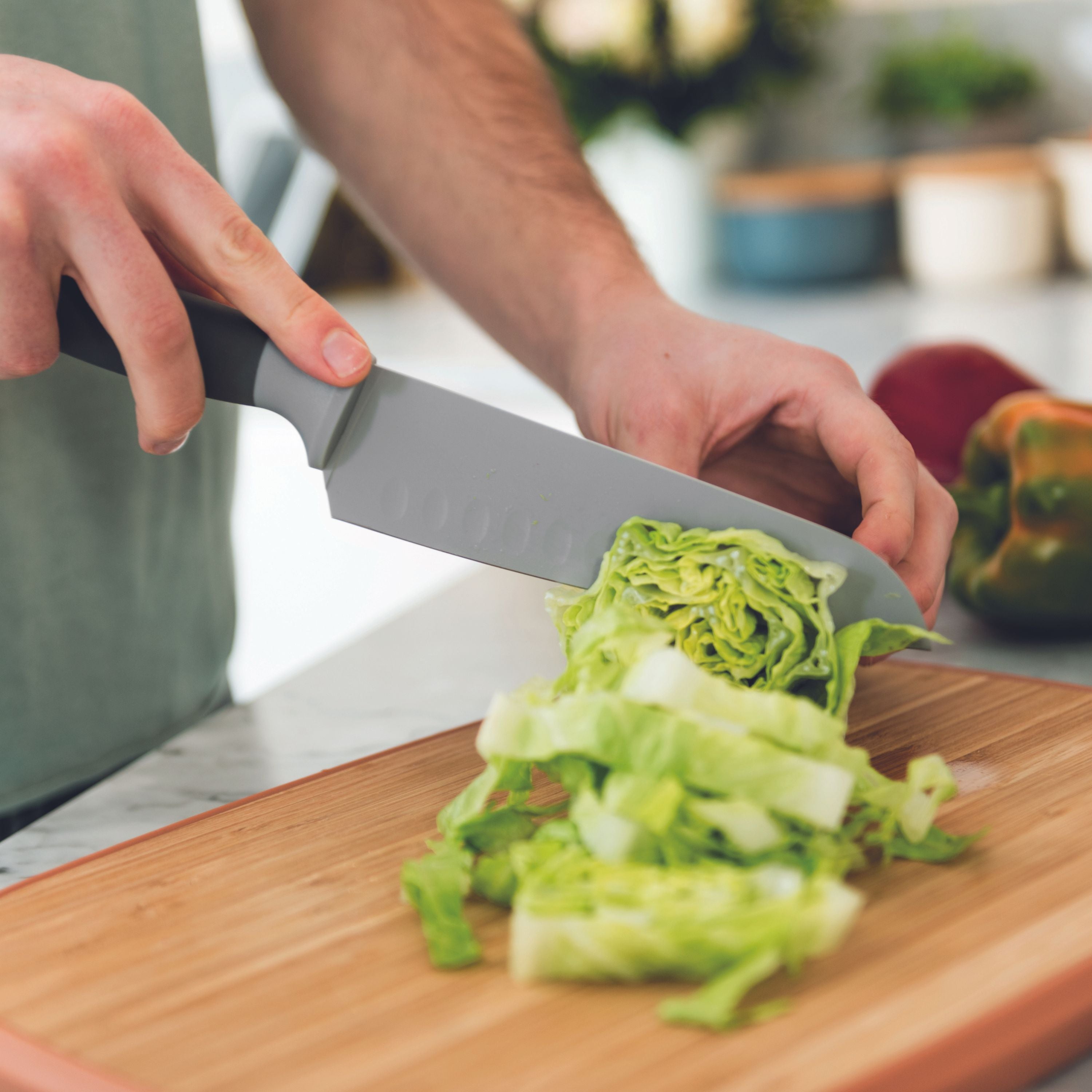 BergHOFF Balance Eco-Friendly Nonstick Santoku Knife 6.75 Inch - Recycled Stainless Steel Blade - Professional Kitchen Knife for Slicing, Dicing & Chopping Vegetables, Fruits & Meat - Perfect for Home Chefs & Cooking Enthusiasts