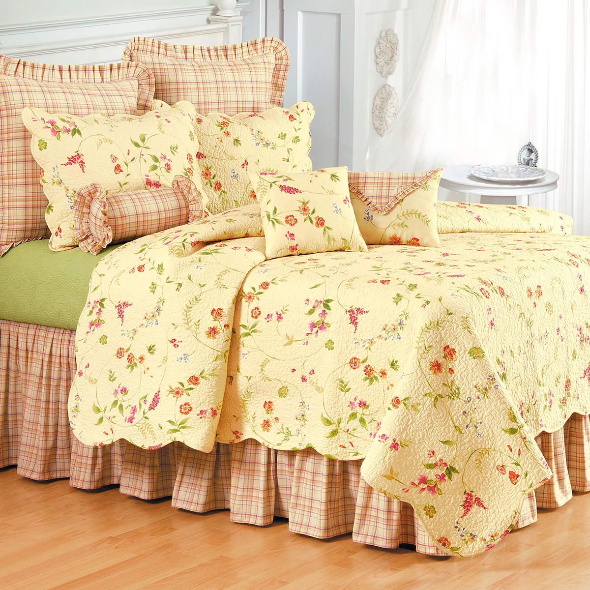 C&F Home Priscilla Yellow Twin Quilt Set - Soft & Cozy Bedding for Kids & Teens - Perfect for Dorm Rooms, Guest Beds & Sleepovers