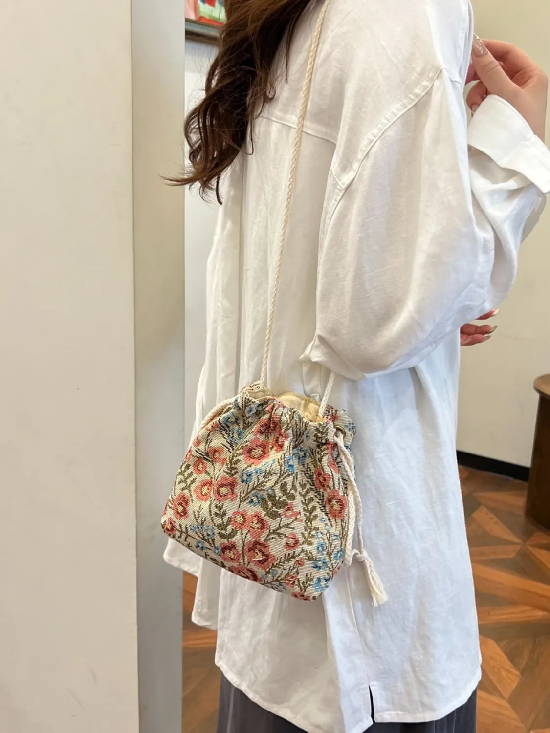Floral Drawstring Bucket Bag - Stylish Rope Handbag for Women, Perfect for Beach, Picnic, and Everyday Use