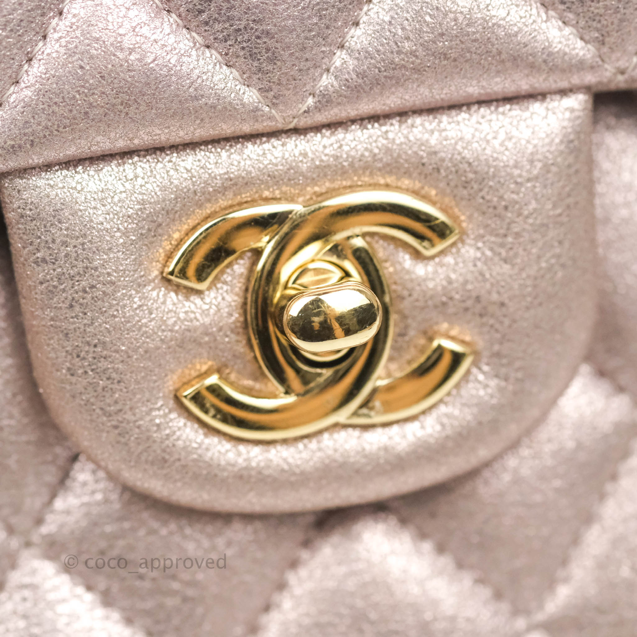 Chanel Classic M/L Medium Double Flap Bag in Rose Gold Pink Lambskin with Gold Hardware - Luxury Handbag for Women, Perfect for Parties, Weddings & Special Occasions