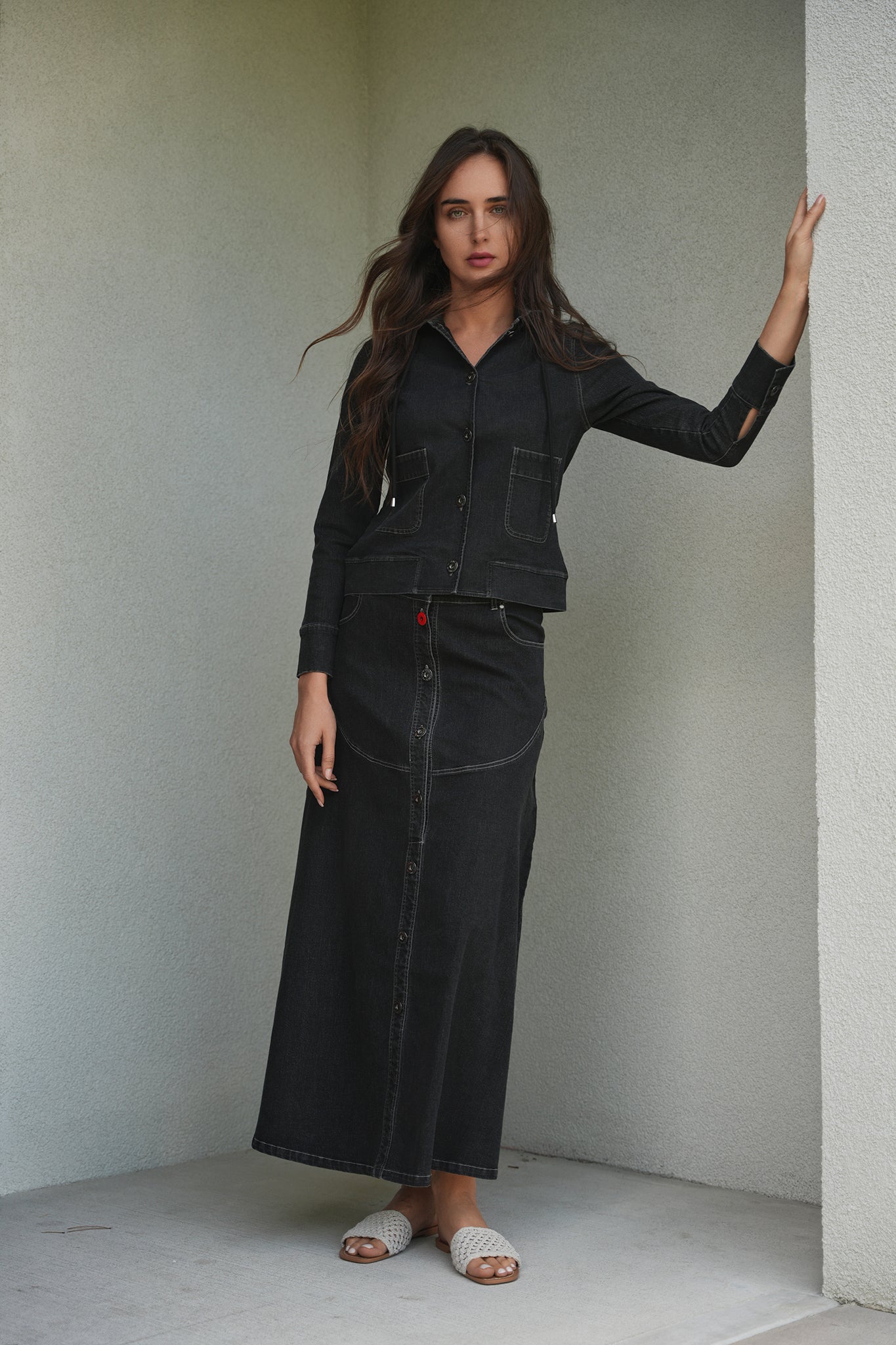Flared Denim Maxi Button Skirt for Women - High Waist A-Line Long Skirt with Pockets - Perfect for Casual Outfits, Boho Style & Summer Fashion
