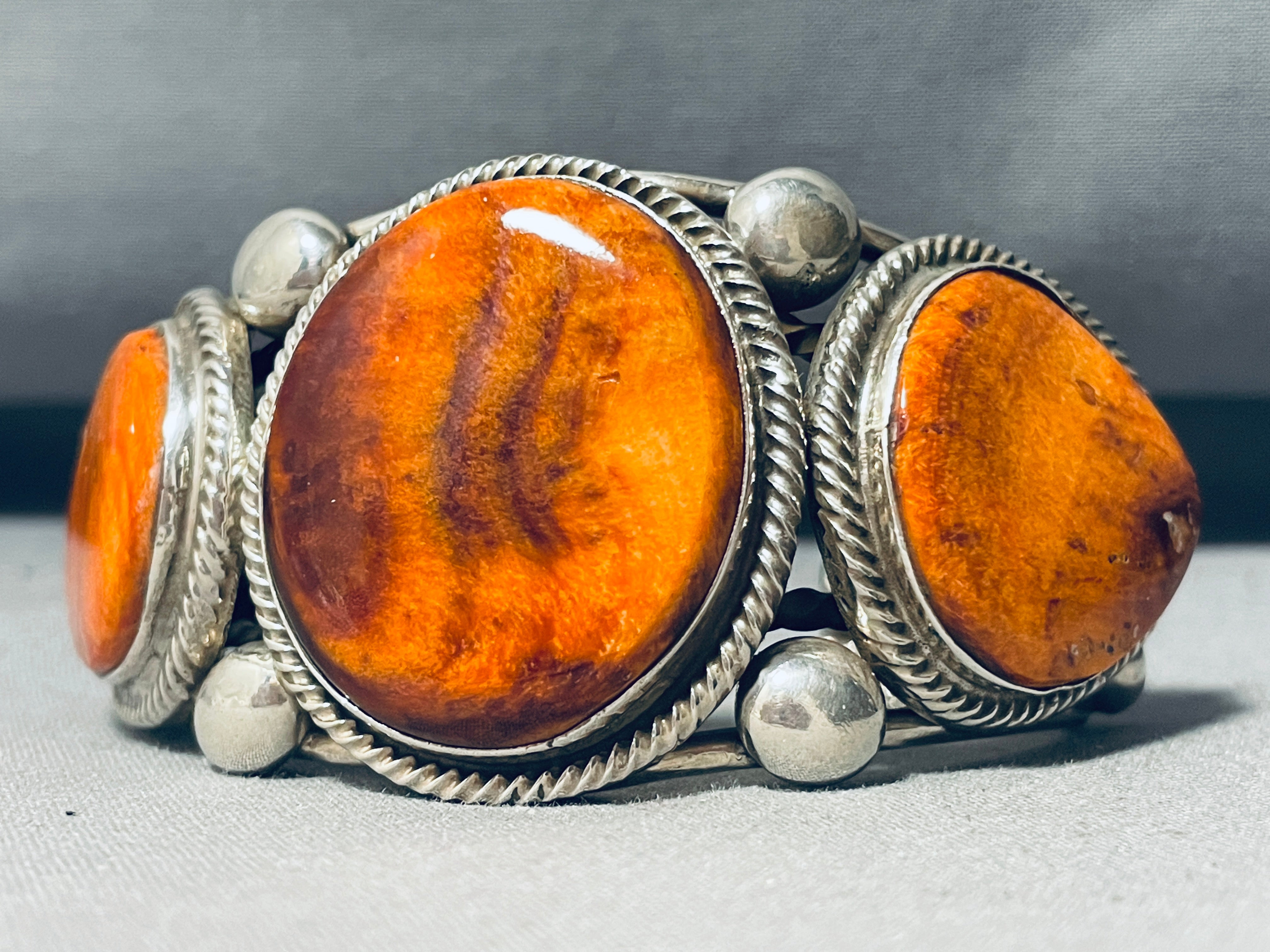 Authentic Navajo Sterling Silver Bracelet with Spiny Oyster Shell - 119g Heavyweight Handmade Native American Jewelry for Women - Perfect for Boho Fashion, Cultural Events & Gift Giving