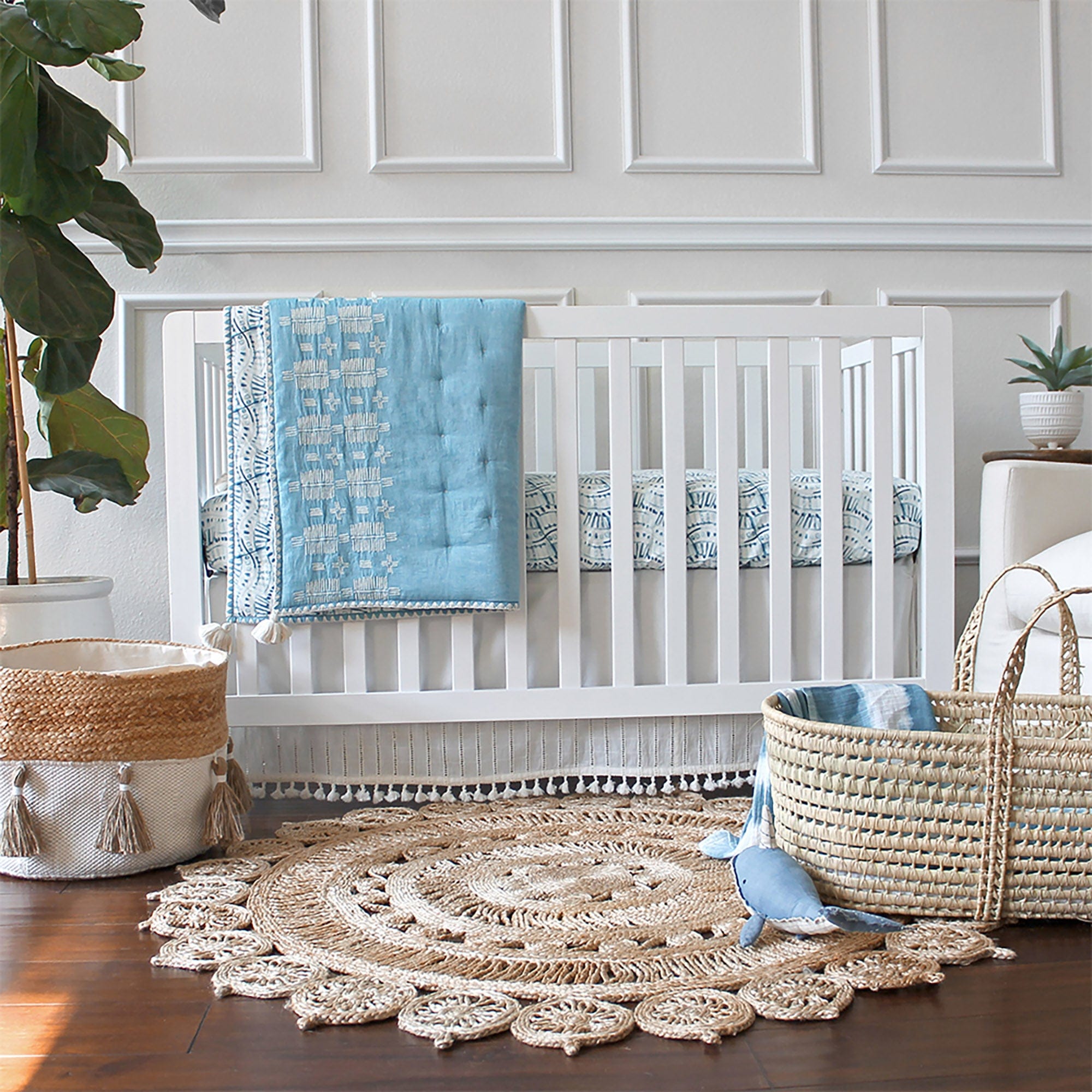Boho Bed Skirt in Off White - Elegant Ruffled Design for Queen & King Size Beds - Perfect for Bohemian & Farmhouse Bedroom Decor