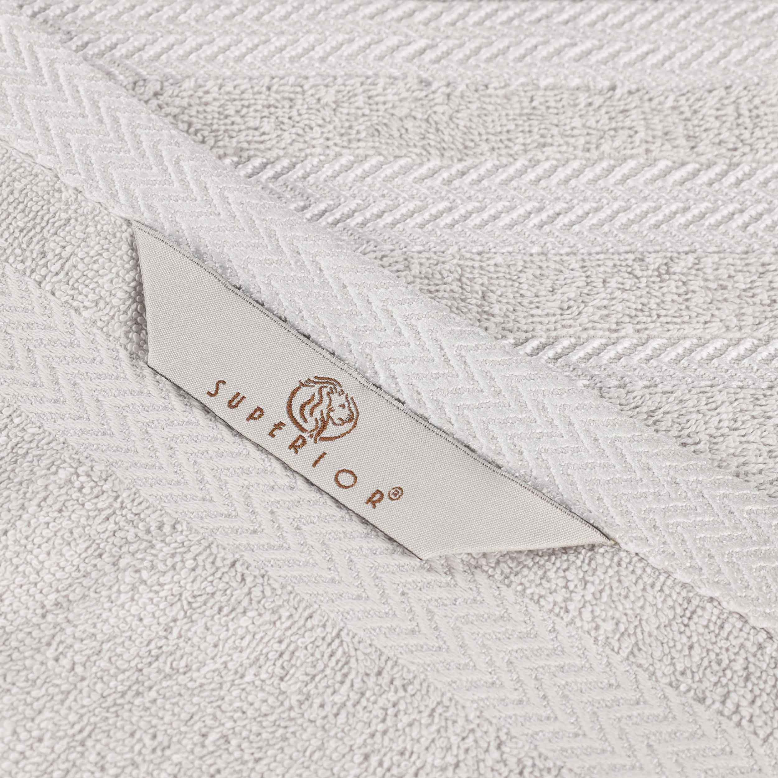 Premium 12-Pack Medium Weight Cotton Face Towels & Washcloths – Soft, Absorbent for Skincare, Makeup Removal, and Bathing