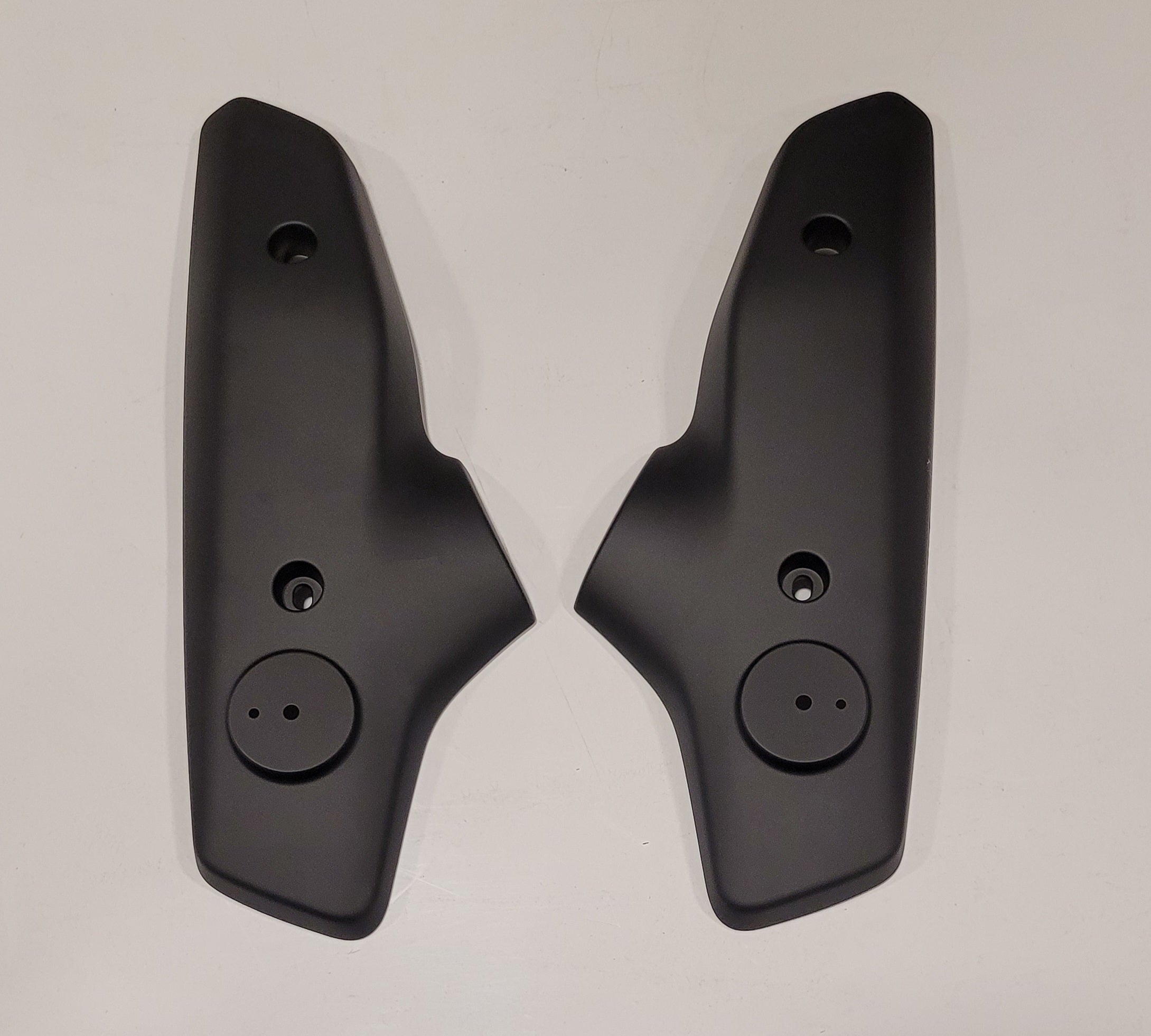 Italia Ultra Left Fork Cover - High-Quality Motorcycle Fork Protector for Harley, Honda, Yamaha - Perfect for Off-Road Riding and Urban Commuting