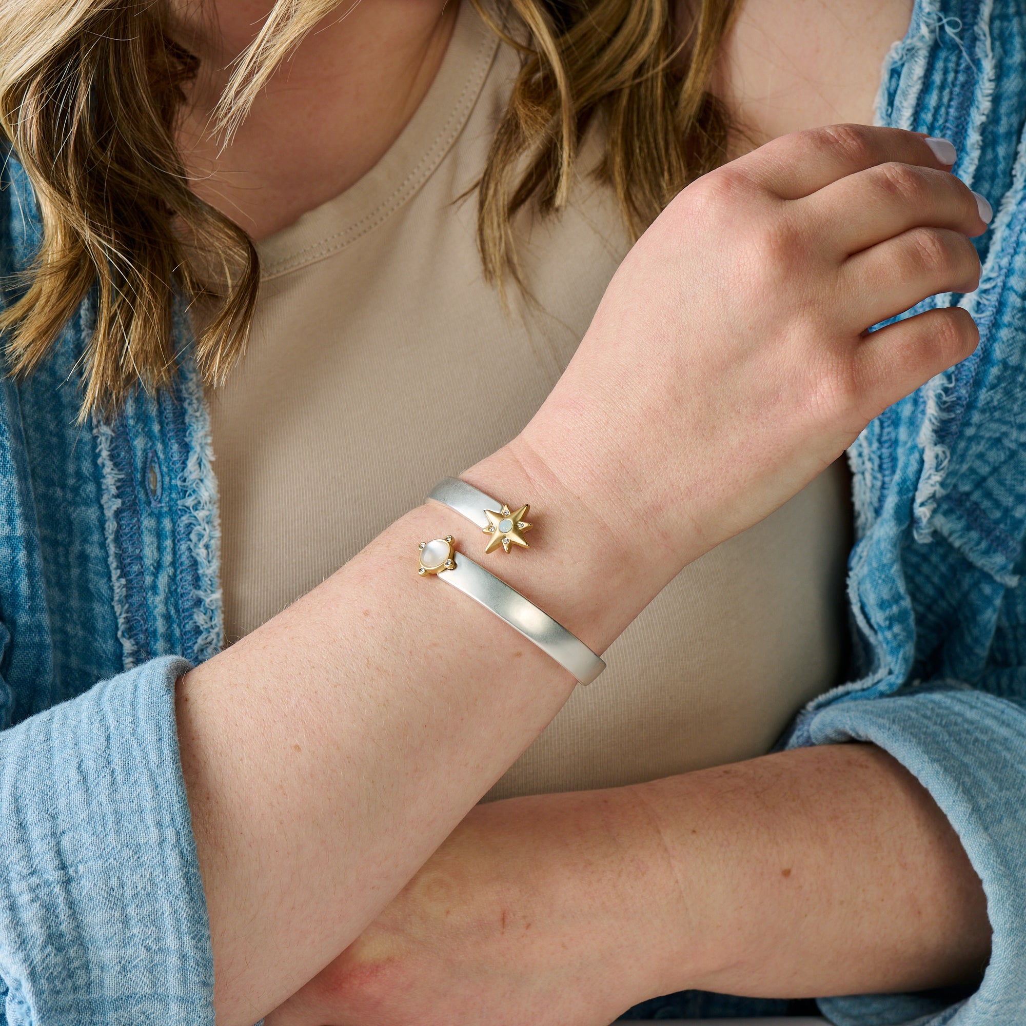 Celestial Hinge Bracelet for Women - Adjustable Zodiac Charm Bangle - Perfect for Festivals, Parties & Everyday Wear