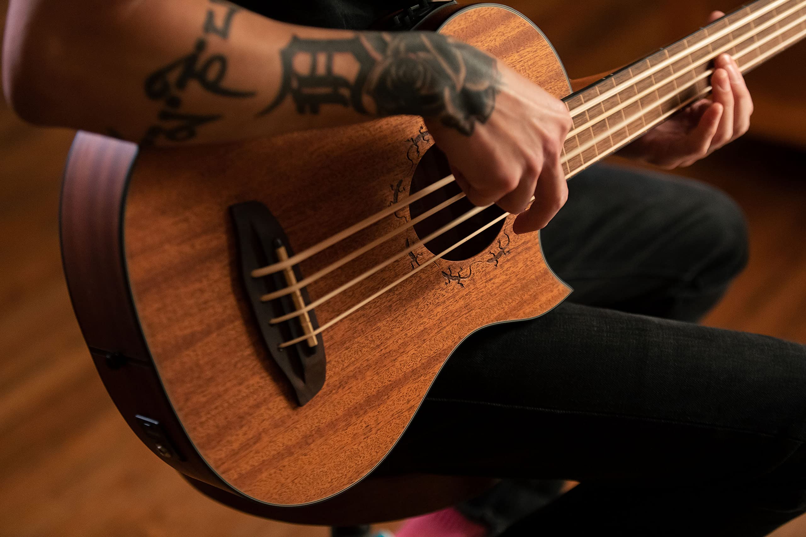 Ortega LIZZY-PRO Mahogany Bass Guitar - Professional Electric Bass for Musicians & Performers | Perfect for Live Gigs, Studio Recording & Practice Sessions