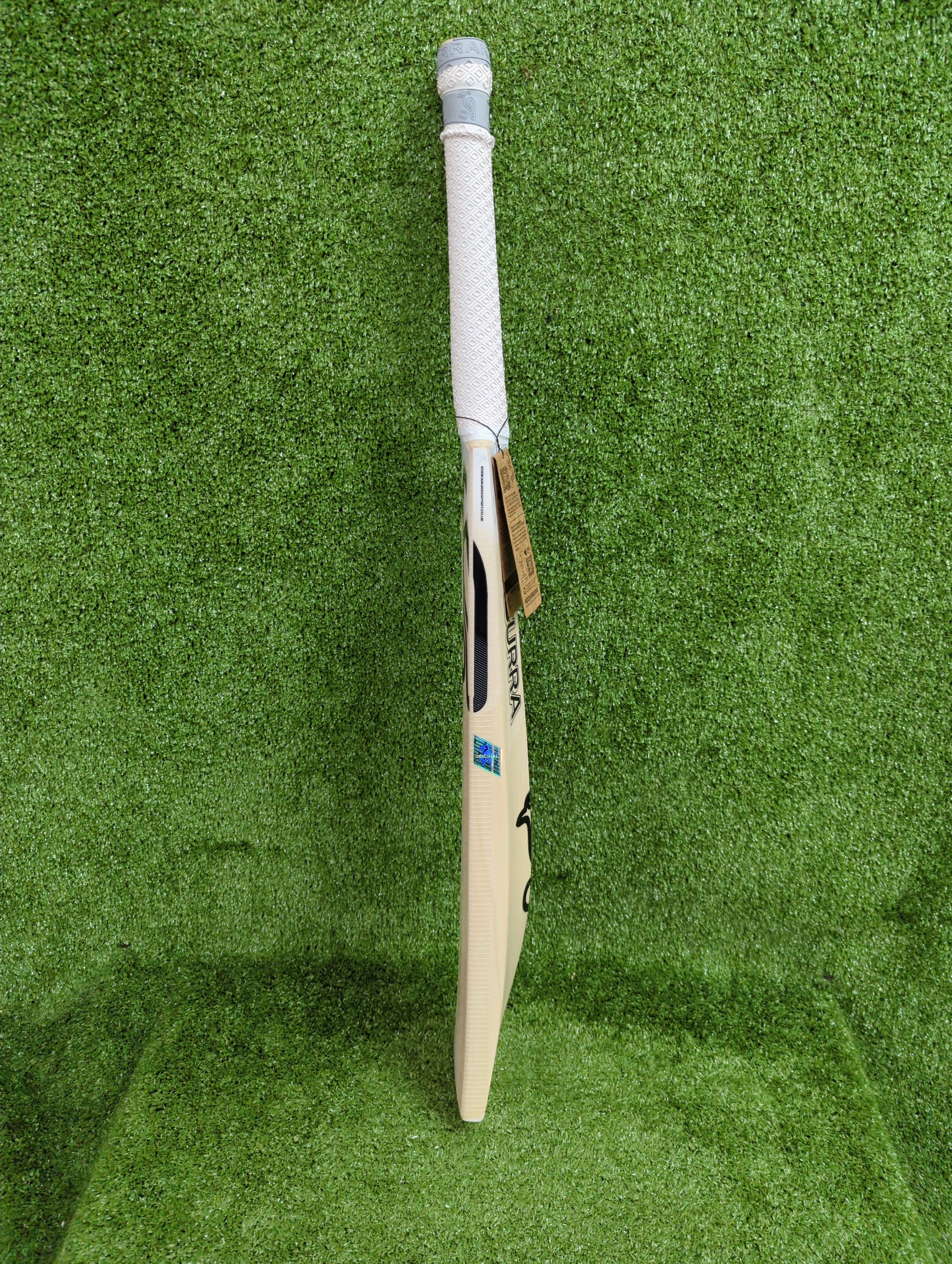 Kookaburra Ghost 6.4 Harrow English Willow Cricket Bat - Premium Performance for Professional & Club Cricket Matches