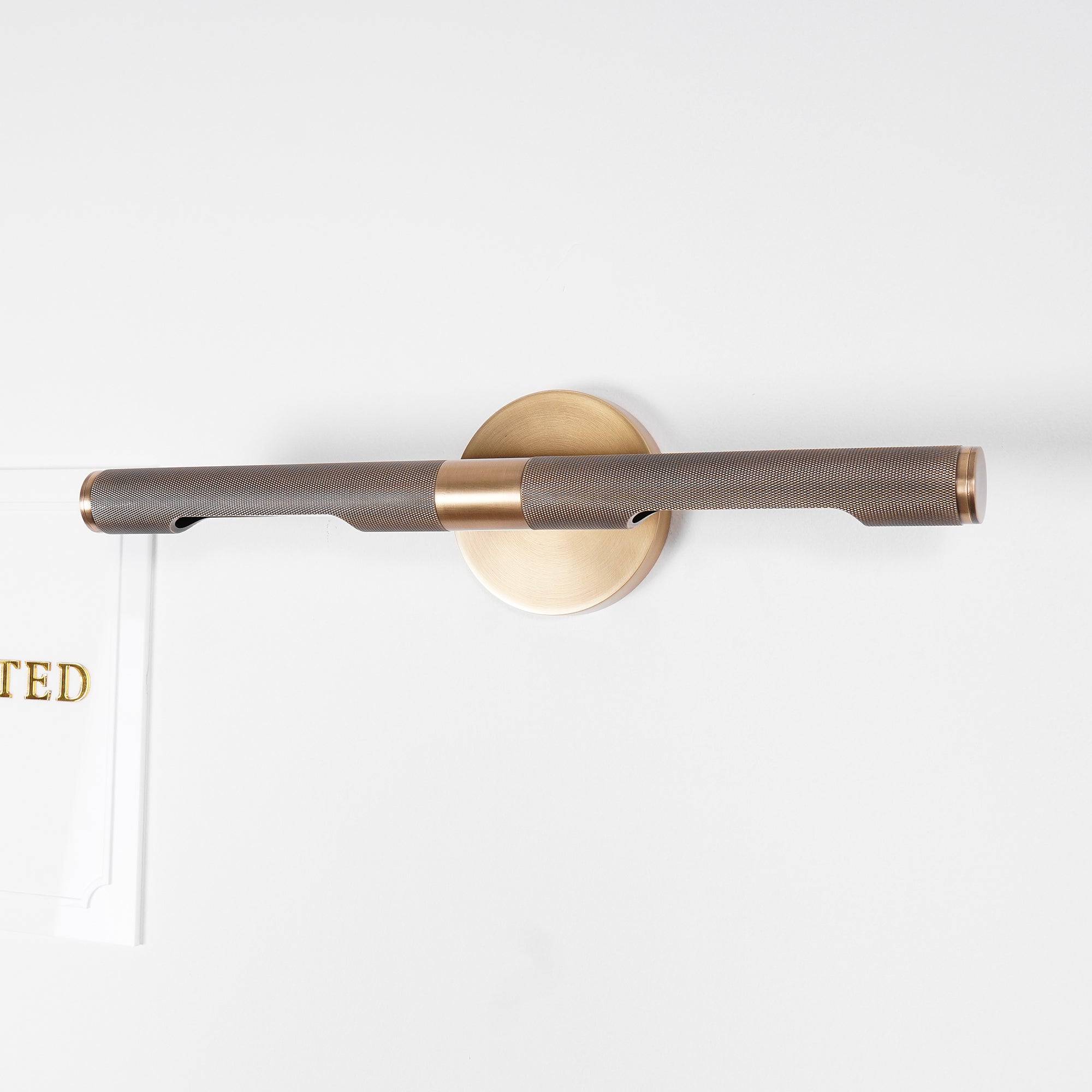 Anvers Wall Light - Modern Sconce Lighting for Bedroom, Living Room & Hallway - Elegant Indoor Wall Lamp with Soft Glow