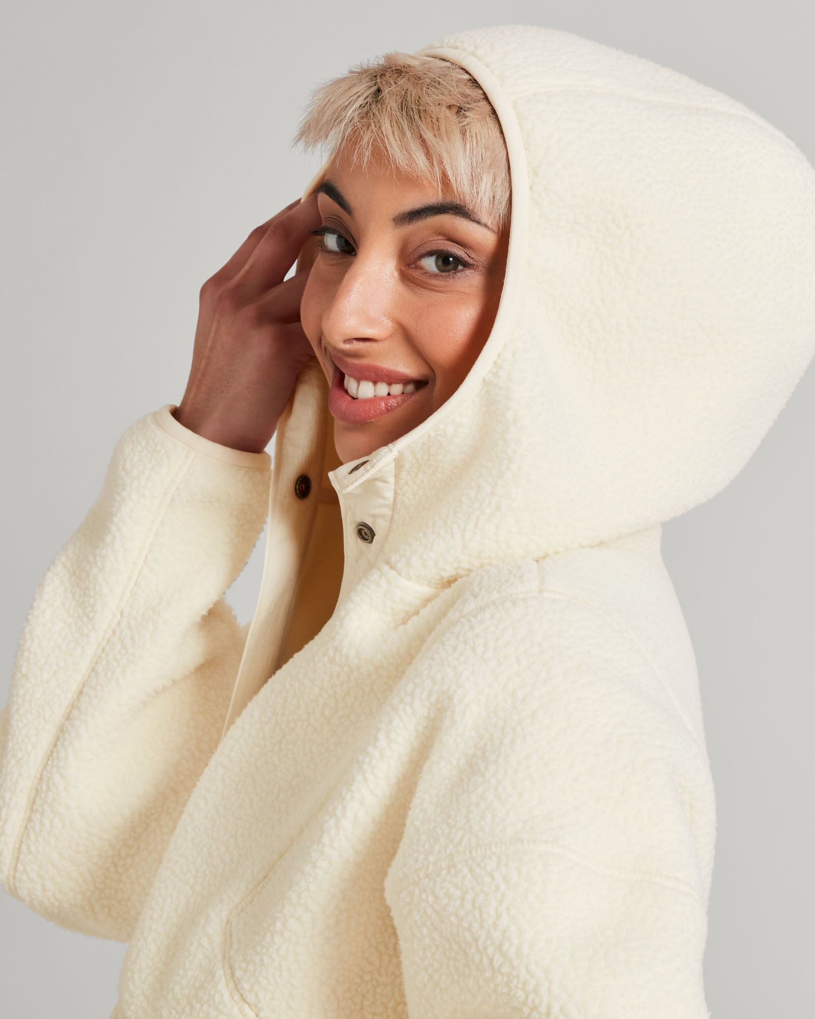 Co Z High Pile Women's Jacket - Soft Fleece Winter Coat for Women, Warm Natural Outerwear for Cold Weather - Perfect for Outdoor Activities, Travel & Casual Wear