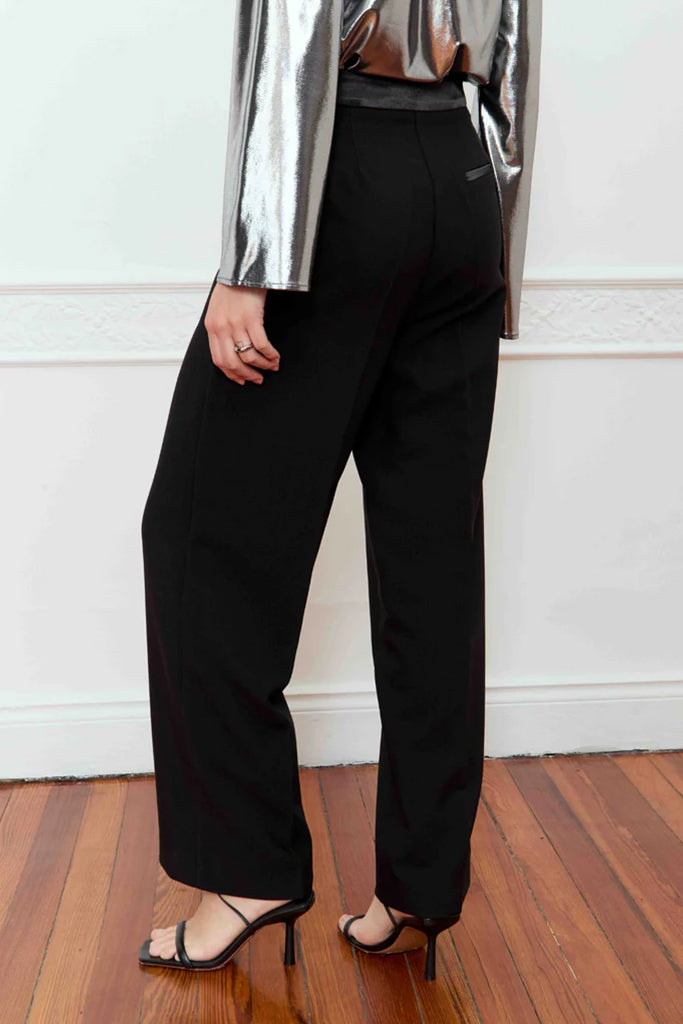 Dèluc Ficus Pants for Women - Stretchy High Waisted Black Workout Leggings | Yoga, Running, Gym & Lounge Wear