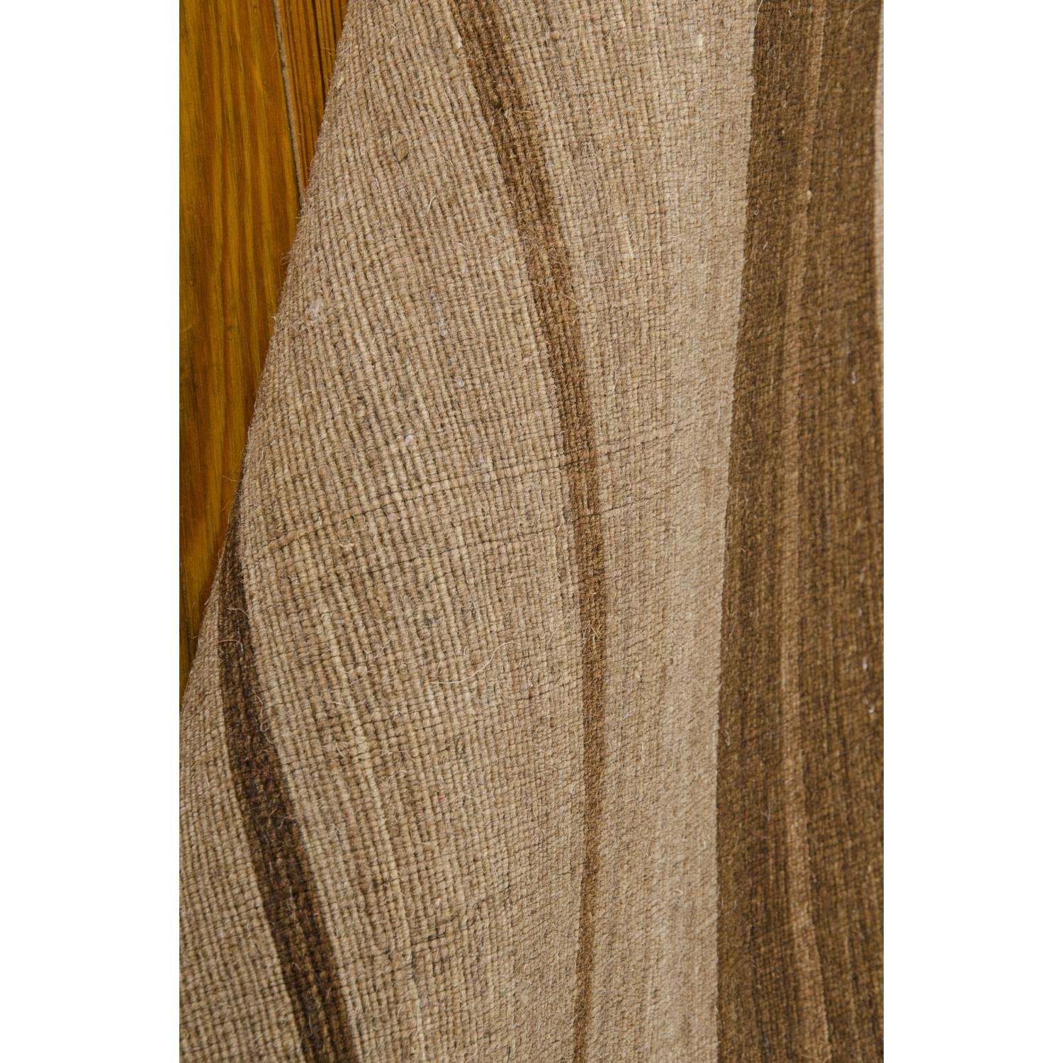 Kathy Ireland Home Griot Striped Clove 8' x 10'6