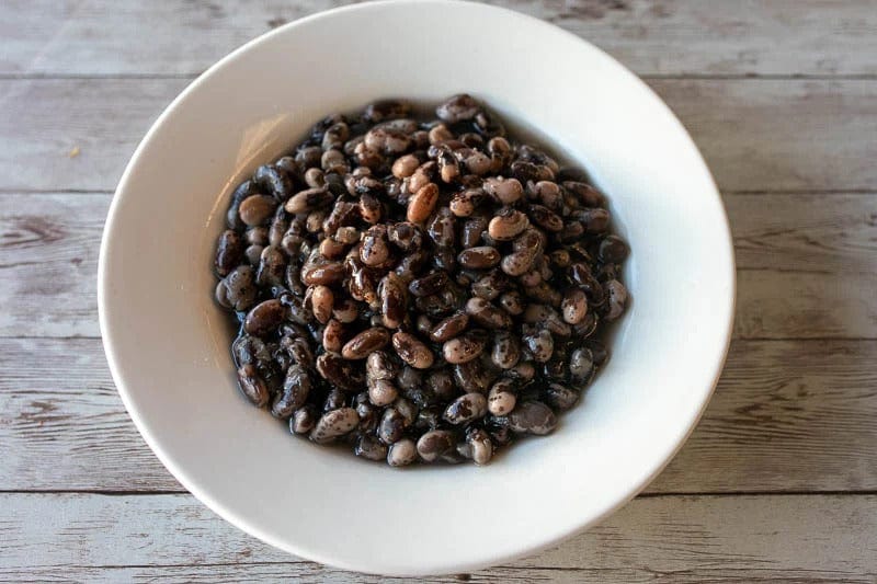 Organic Vaquero Beans by Rancho Gordo | Premium Heirloom Beans for Soups, Stews & Mexican Cuisine | Non-GMO, Gluten-Free, High Protein Legumes