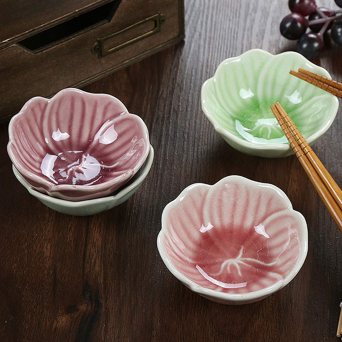 VanEnjoy 4-Piece Colorful Glazed Ceramic Soy Sauce Bowls - Floral Pattern Appetizer Plates, Condiment Dishes for Sushi, Dumplings & Asian Cuisine - Perfect for Restaurants, Home Dining & Party Serving
