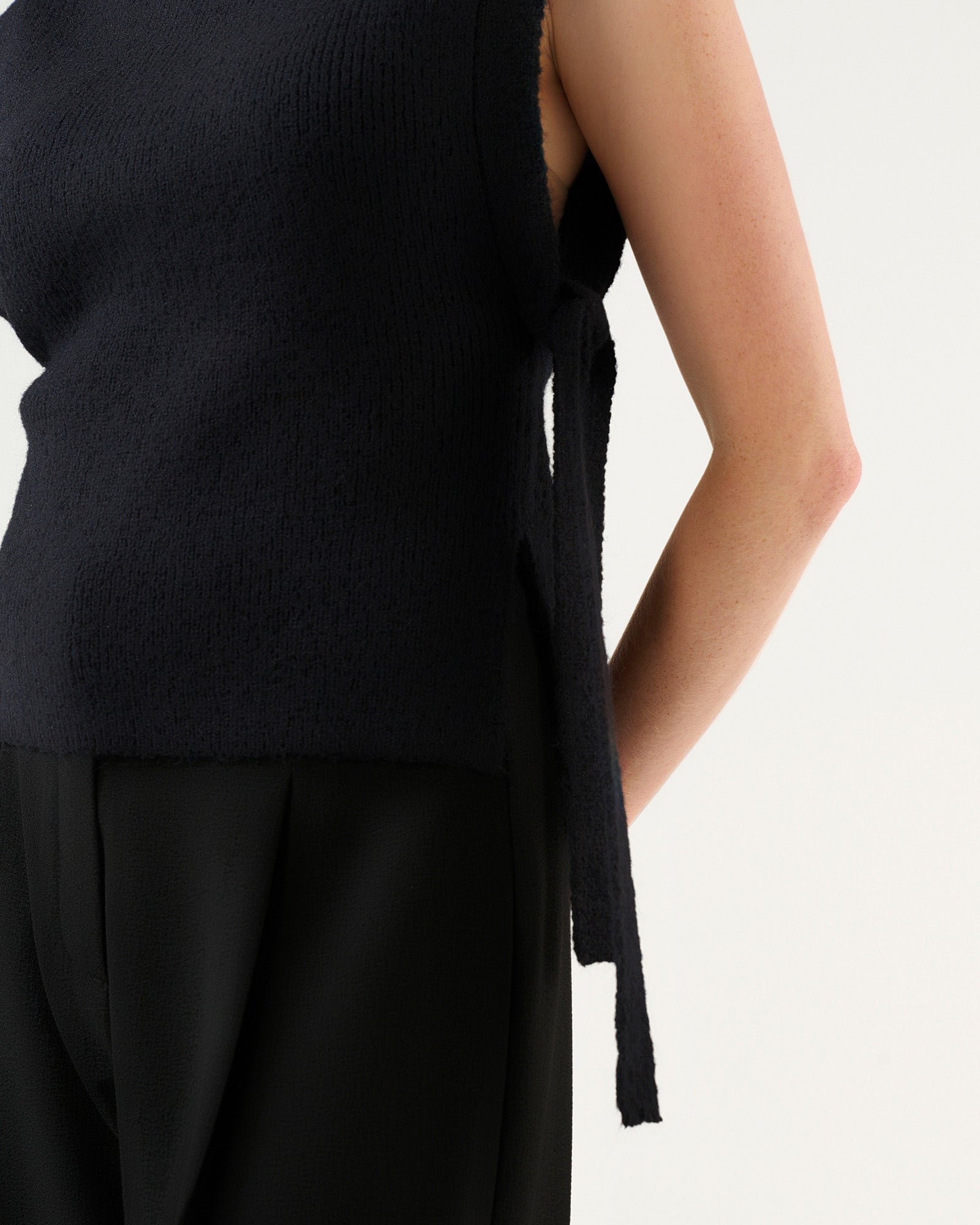 Melinda Knit Black Sweater for Women - Cozy Winter Pullover for Casual Wear & Office Outfits