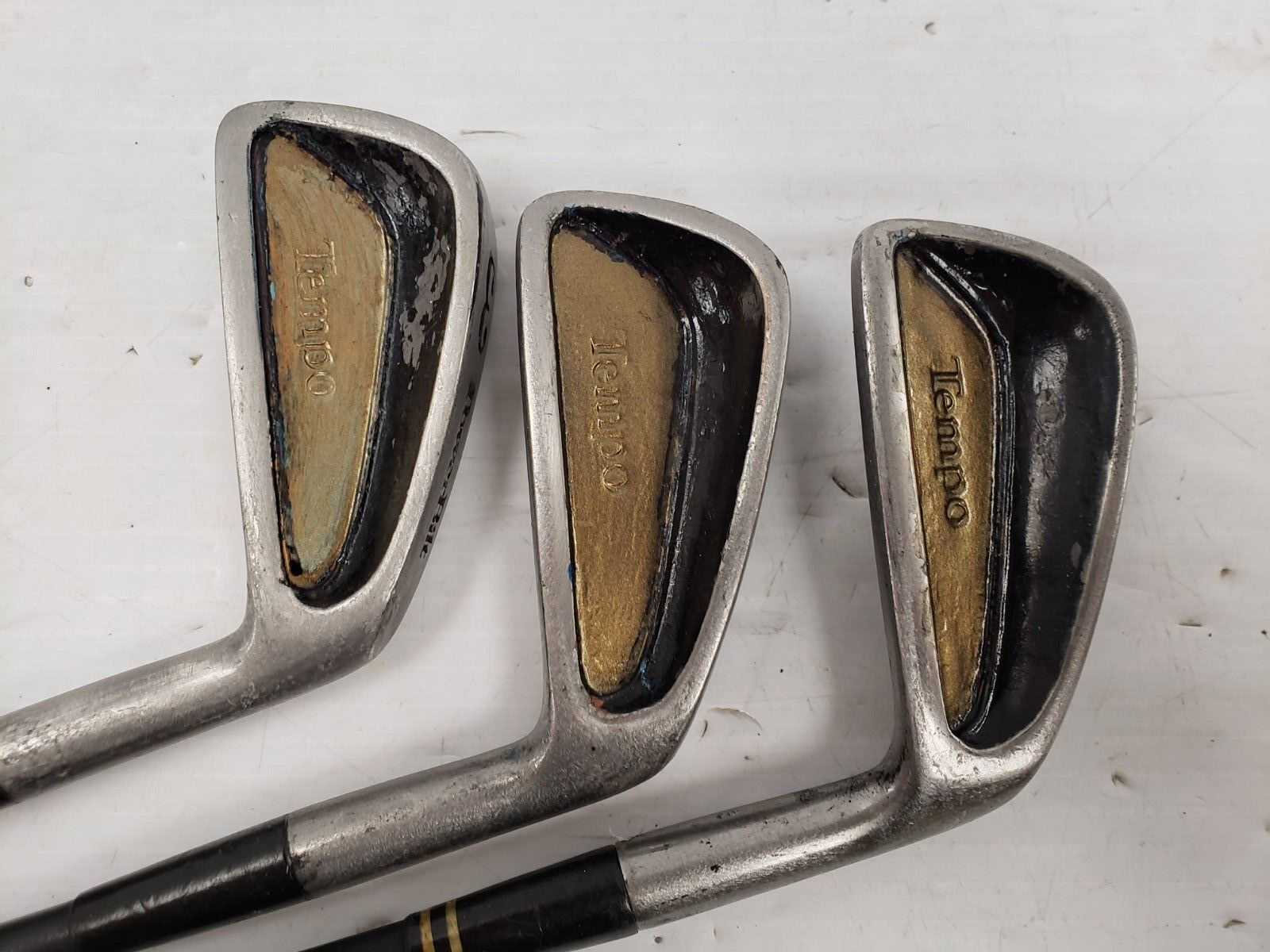 Powerbilt Tampo Iron Set for Right Hand Golfers - Premium Golf Clubs for Men & Women - Perfect for Driving Range Practice & Course Play