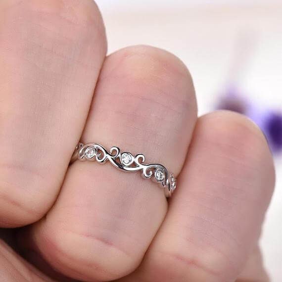 0.25 Carat Vintage Moissanite Diamond Engagement Ring in 10k White Gold - Perfect for Wedding, Anniversary & Proposal Gifts
