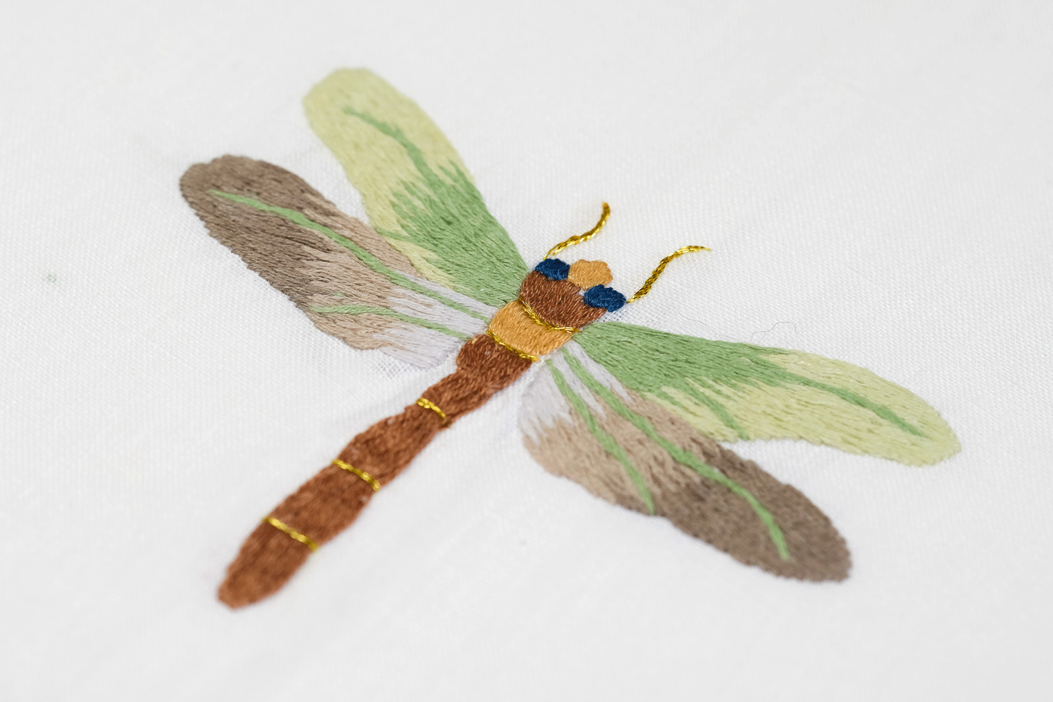 Premium Dragonfly Cocktail Napkins - 50-Pack Decorative Paper Beverage Napkins for Parties, Weddings & Home Decor - Elegant Drink Coasters for Summer BBQs, Bridal Showers & Cocktail Events