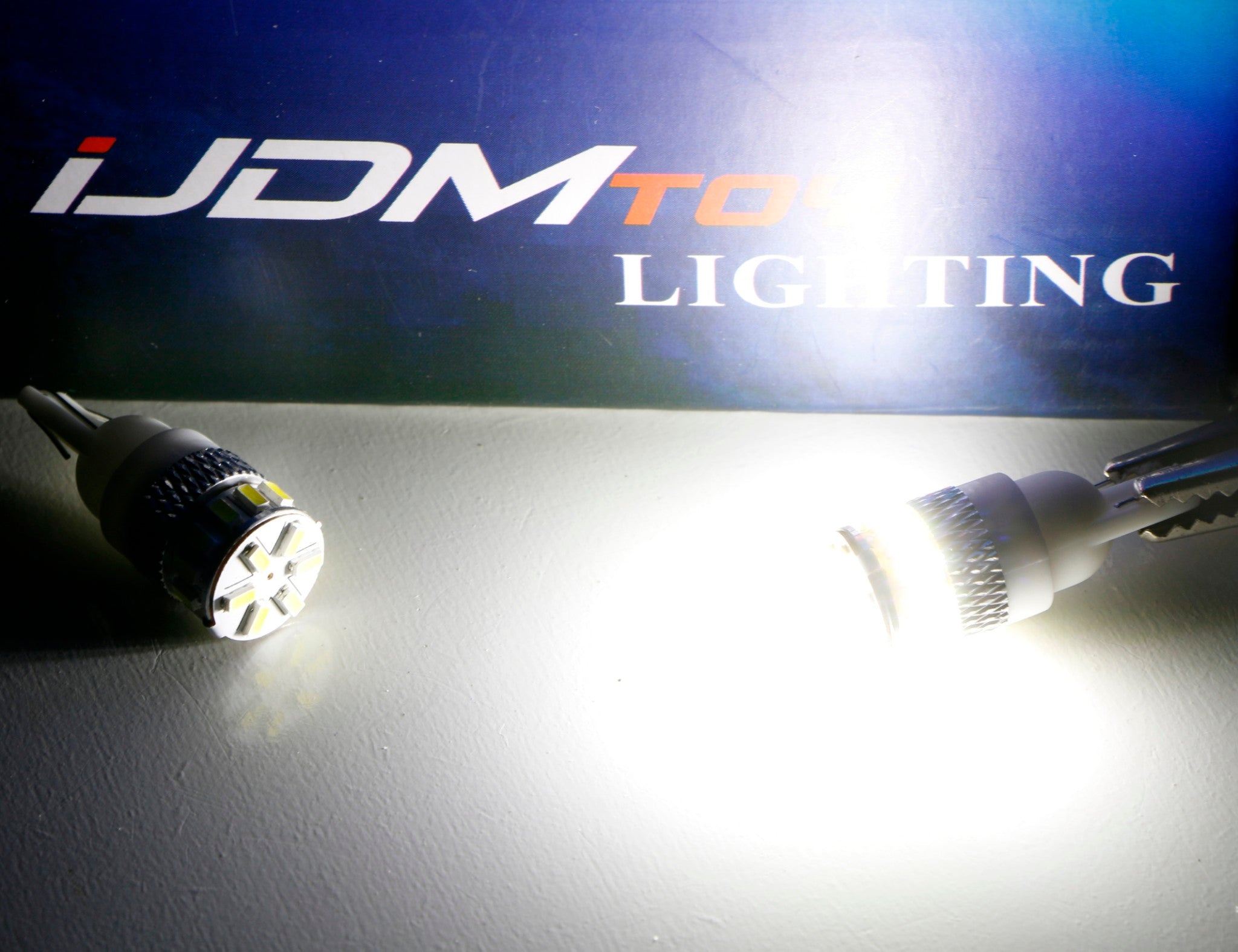 2-Pack Xenon White 168 2825 18 SMD T10 LED Bulbs - Super Bright Replacement for Under Mirror Puddle Lights - Perfect for Car Interior Lighting, Door Courtesy Lights, and Footwell Illumination