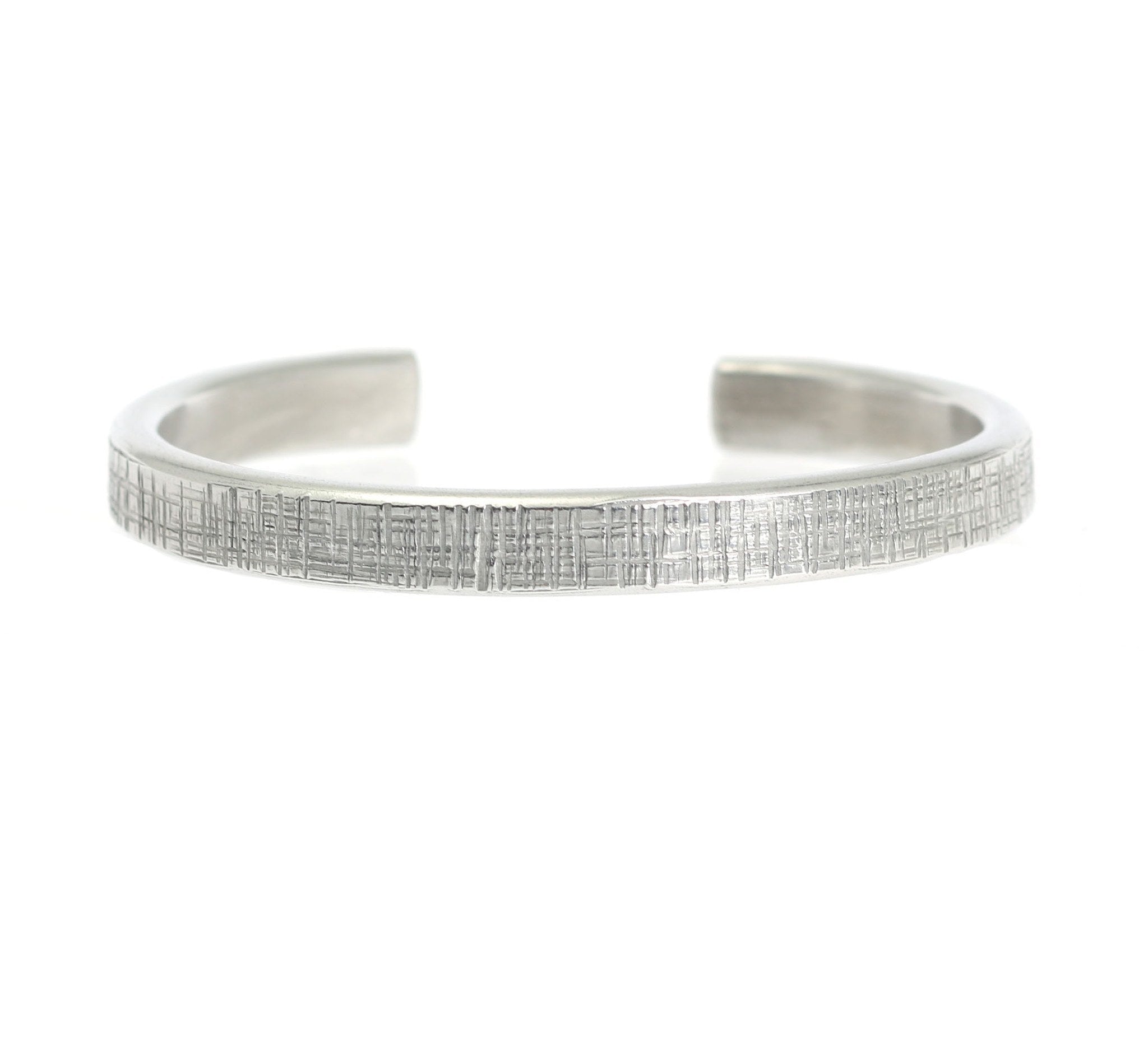 Stylish Thin Linen Aluminum Cuff Bracelet for Women - Lightweight Boho Jewelry for Everyday Wear, Parties & Special Occasions