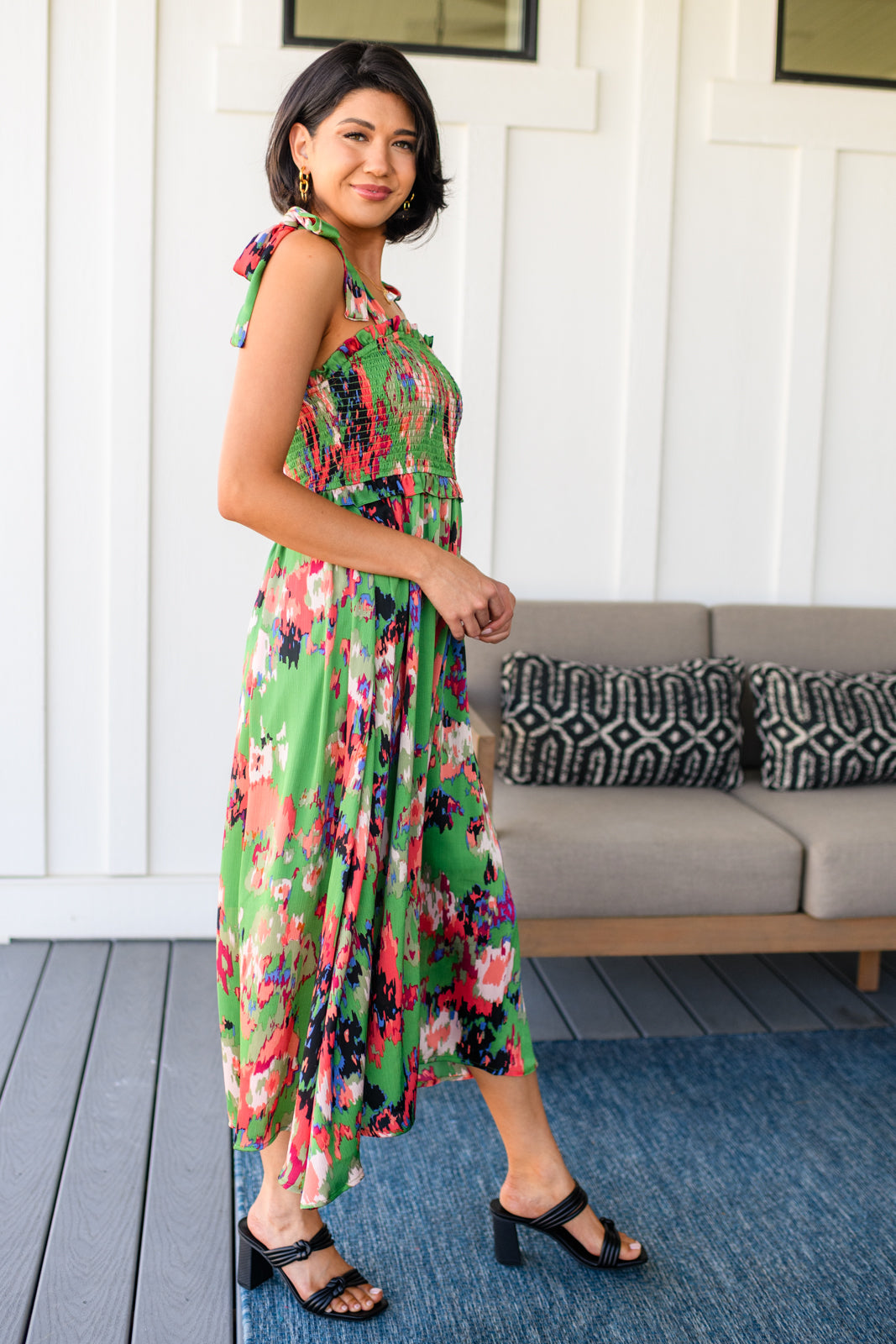 Little While Longer Green Dress - Elegant & Comfortable Women's Casual Dress for Summer, Parties & Everyday Wear
