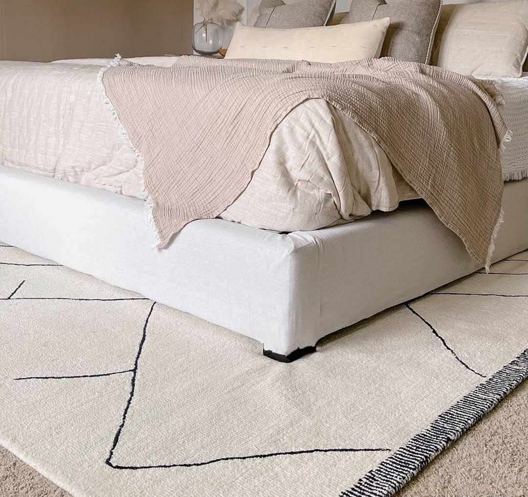 Premium Hauteloom Alpaca Wool Area Rug - Soft & Durable 8' x 10' Modern Black & Beige Carpet for Living Room, Bedroom, Office - Cozy Home Decor & Floor Protection