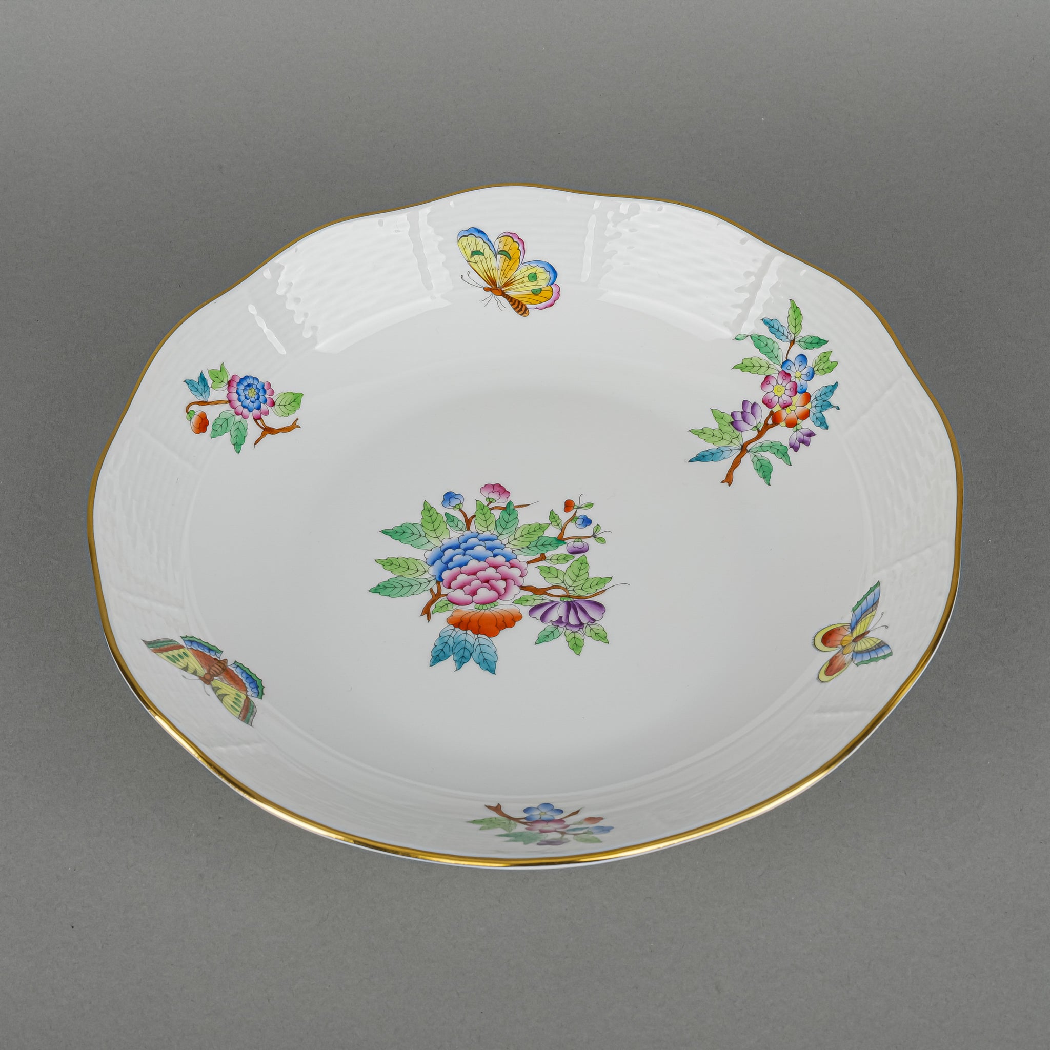HEREND Queen Victoria Porcelain Serving Bowl - Elegant 149 Pattern for Dining & Entertaining - Perfect for Holiday Dinners, Tea Parties & Special Occasions