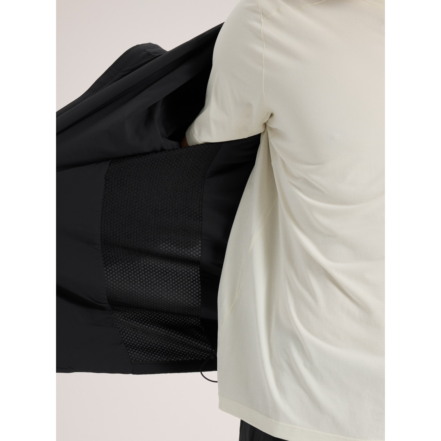 Arc'teryx Men's Atom SL Hoody - Lightweight Packable Insulated Jacket for Hiking, Travel & Outdoor Adventures