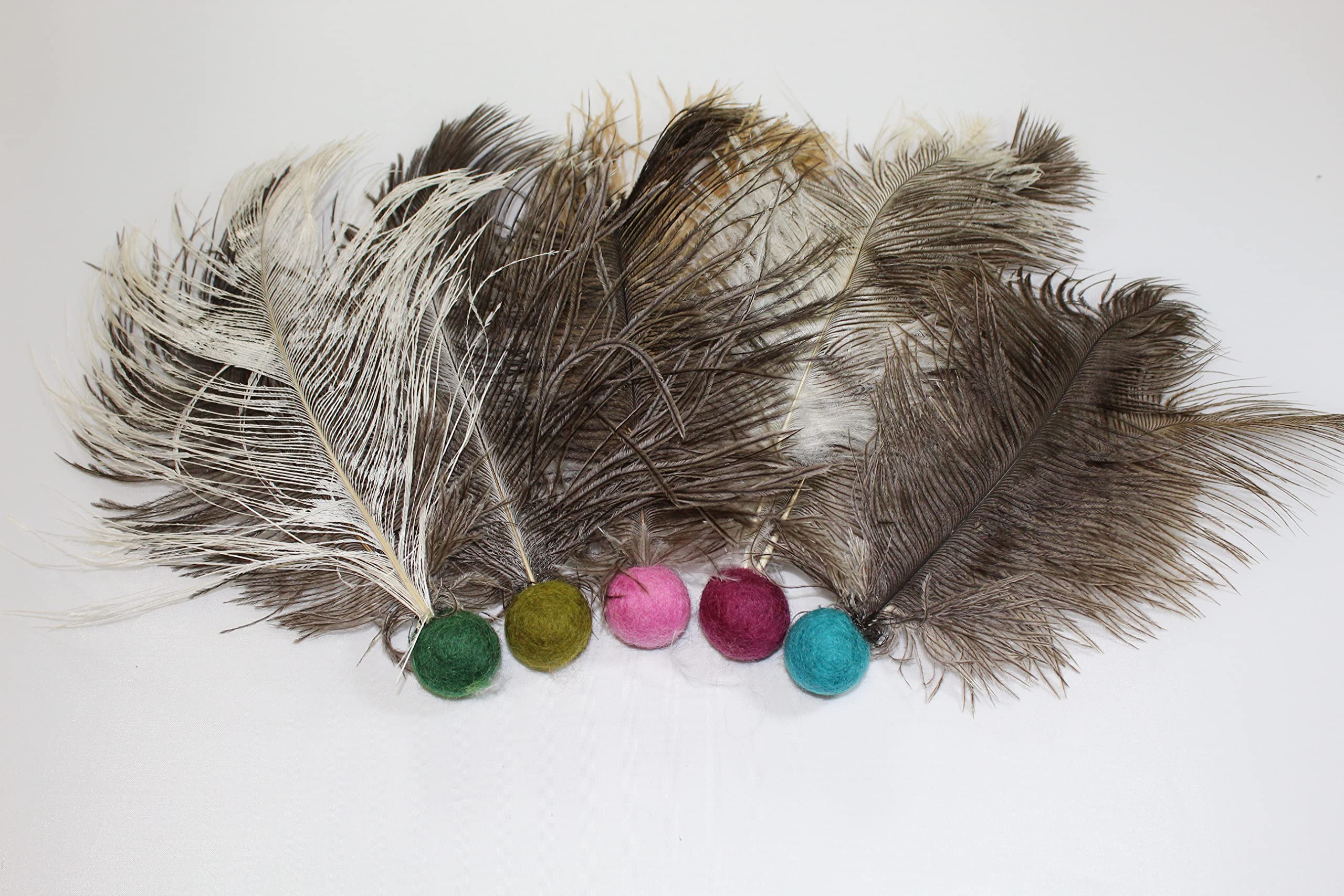 Natural Catnip Infused Felt Ball Cat Toy with Ostrich Feathers - 5 Pack Interactive Cat Play Toys for Indoor Kittens, Boredom Relief & Exercise - Perfect for Playtime, Training & Bonding with Your Feline Friend
