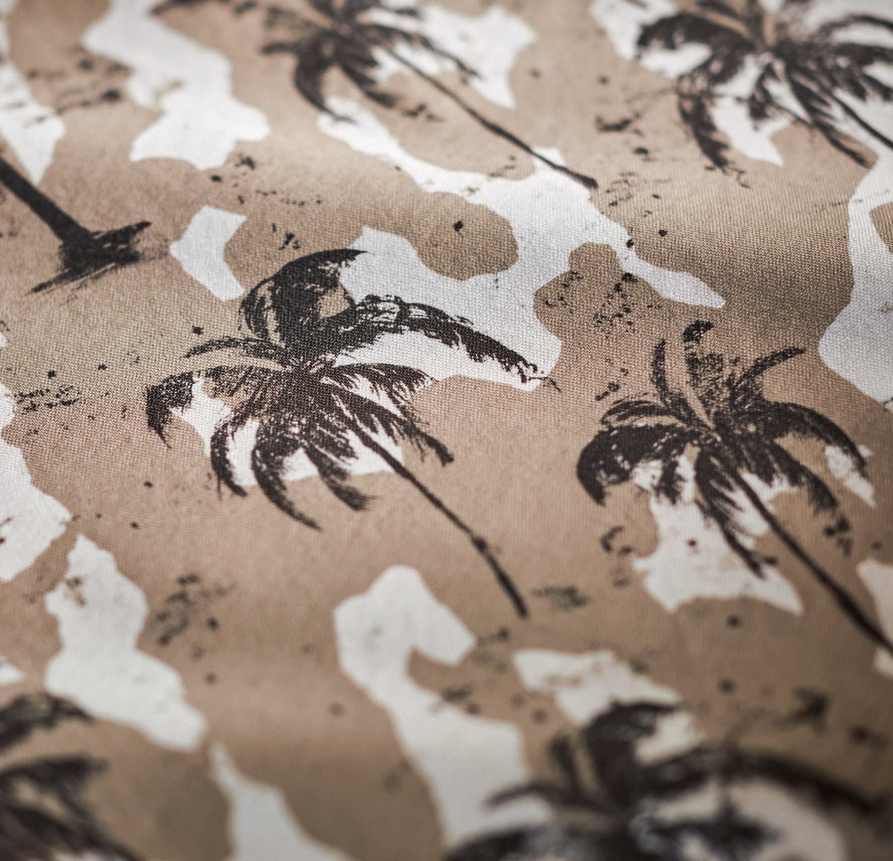 Camo Palm Print Table Napkins - Desert Camouflage Design for Outdoor Dining, Picnics, and Camping - Waterproof & Durable Party Supplies for BBQs and Events