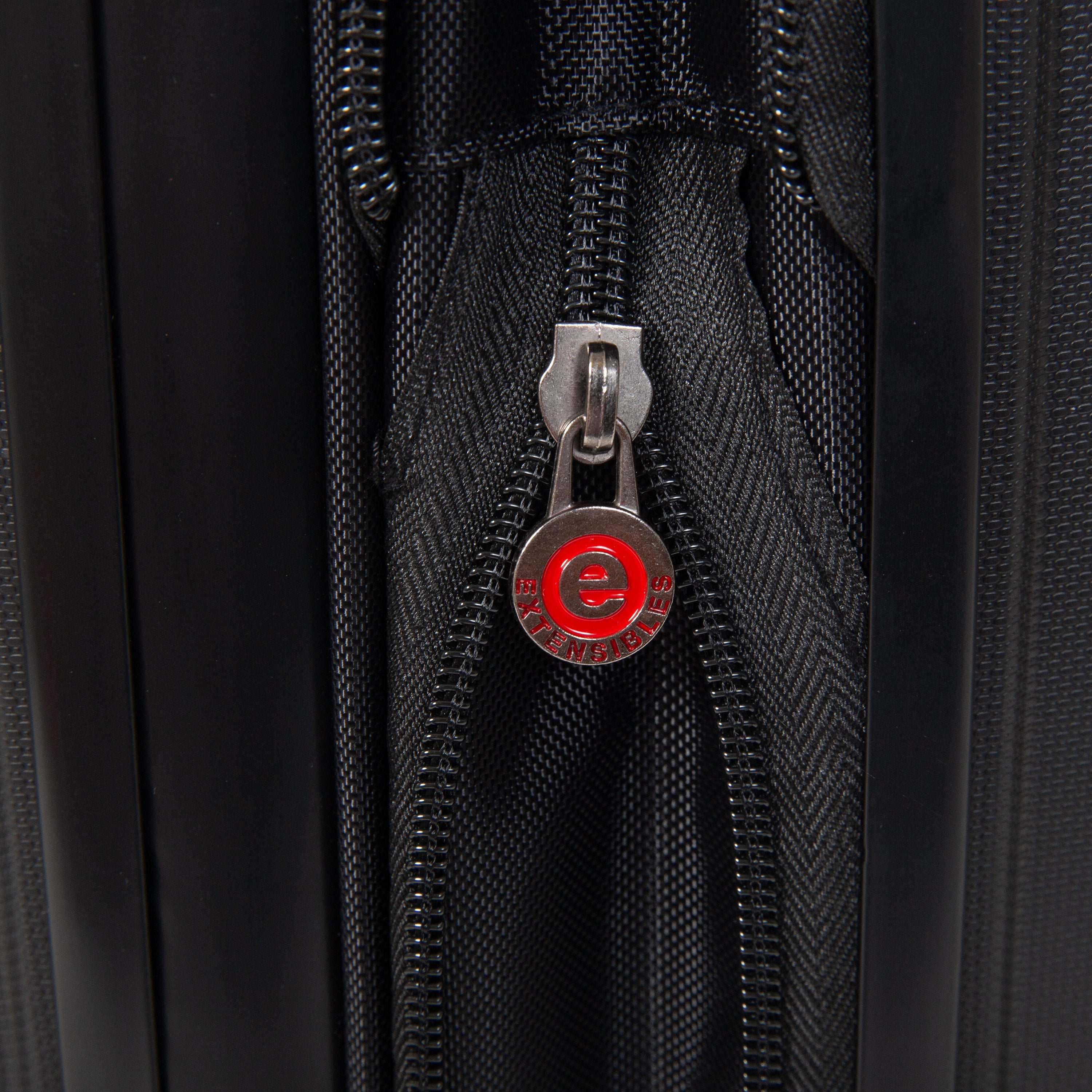 Air Canada Eerie Expandable Hardside Carry On Luggage - Lightweight Spinner Suitcase for Travel, Business Trips & Weekend Getaways