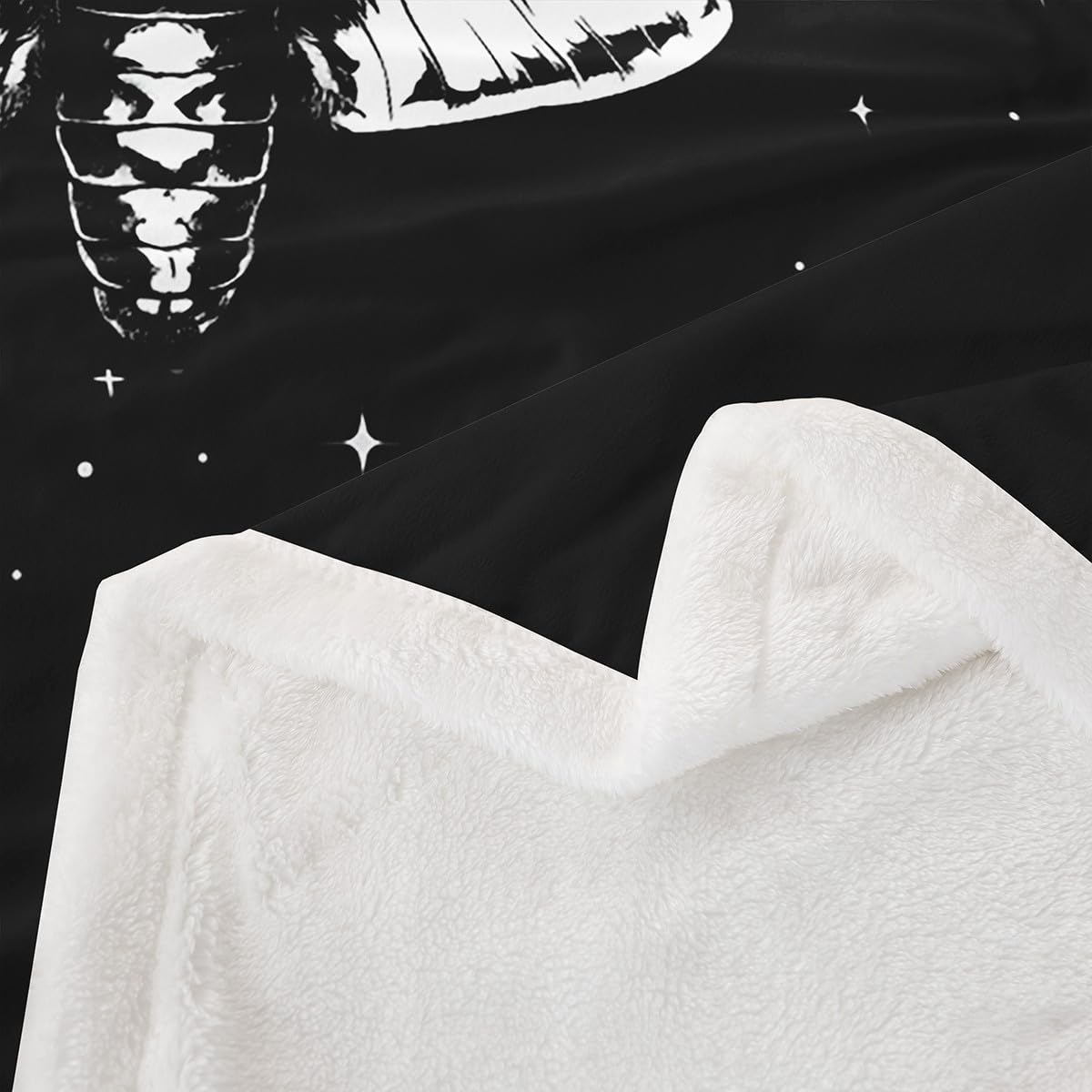 Super Soft Moth Skull Fleece Throw Blanket - Cozy Sherpa Blanket for Kids, Women & Adults - Unicorn Skeleton Plush Blanket with Plants Leaves Design - 50x60 Inches Fuzzy Blanket for Sofa, Bed & Couch - Perfect for Lounging, Movie Nights & Home Decor