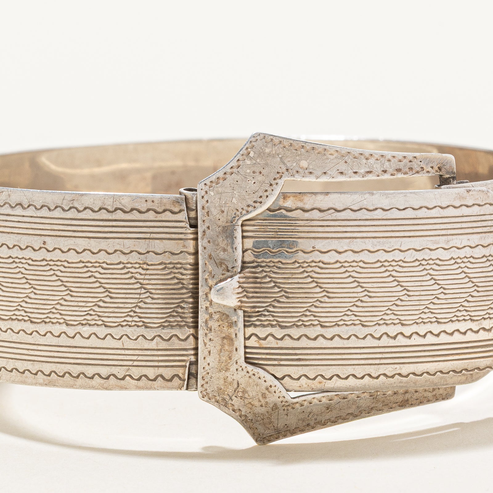 Birks Sterling Silver Buckle Cuff Bracelet for Women | Adjustable 7-Inch Wristband | Elegant Jewelry Gift for Birthday, Anniversary & Special Occasions