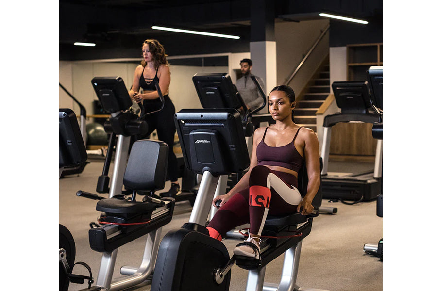 Life Fitness Club Series Plus Recumbent Exercise Bike - Low-Impact Cardio Workout for Home & Commercial Gyms